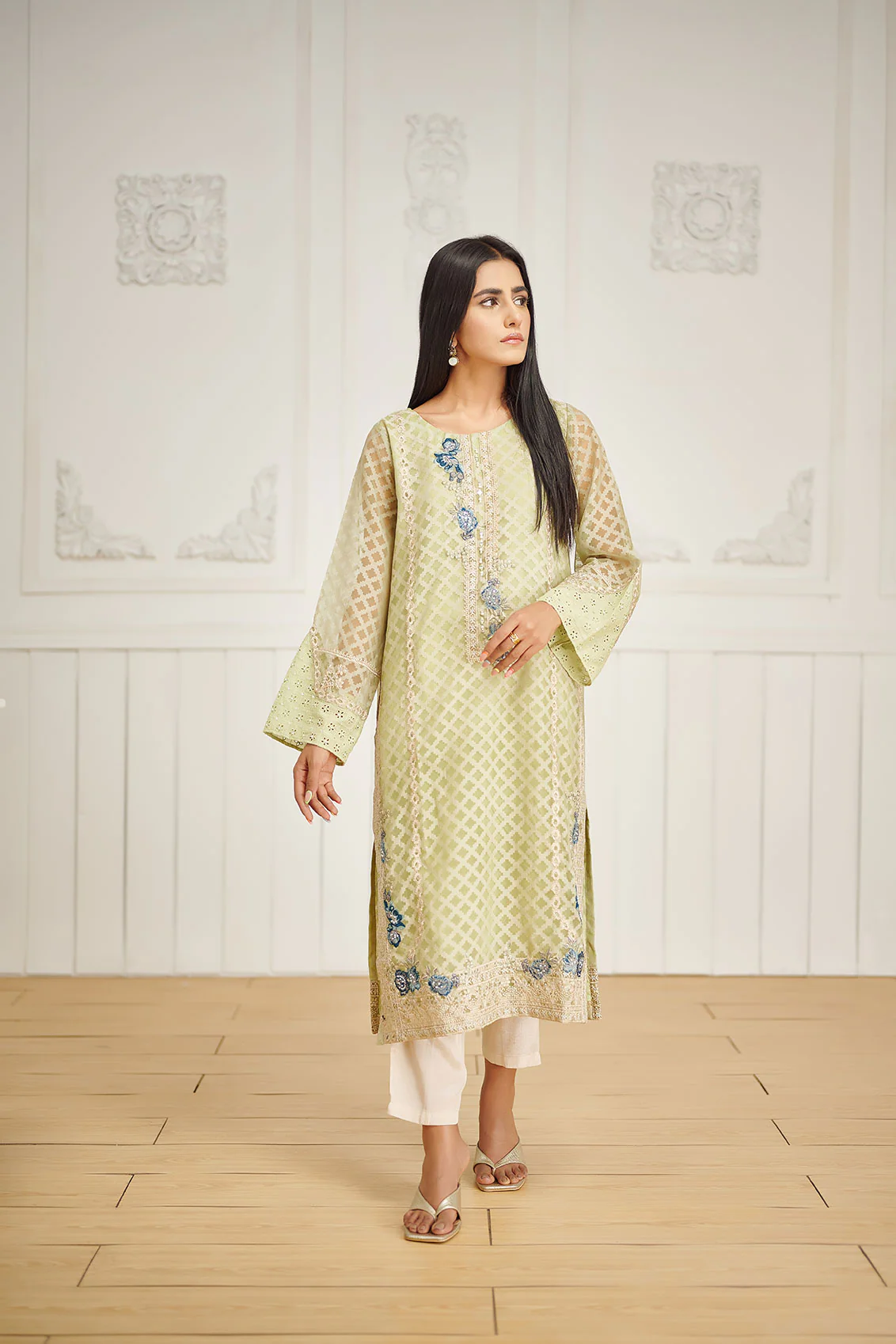 DA-2038 Green Embroidered Kurta