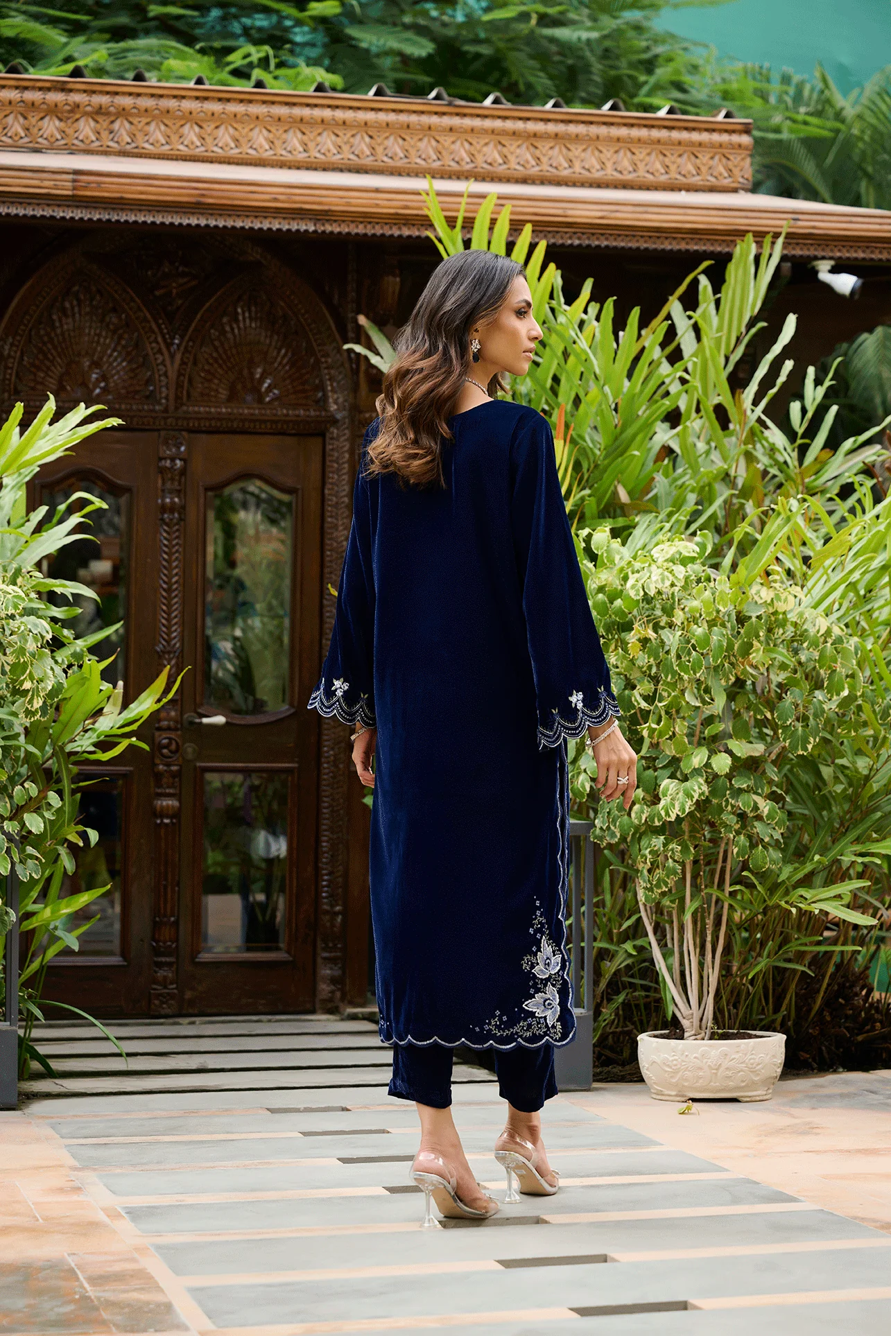 DA-2232 BLUE EMBROIDERED KURTA - Image 3