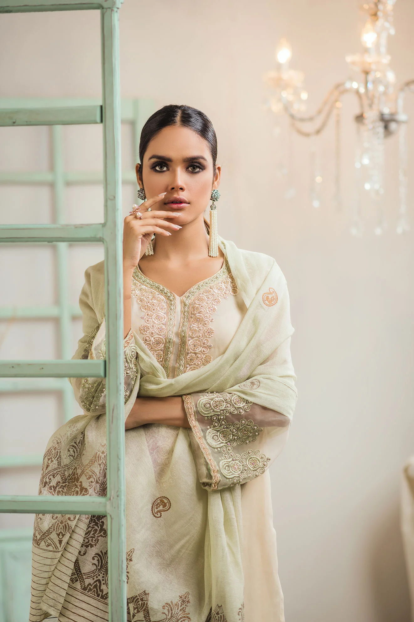 DA-1254 BEIGE EMBROIDERED KURTA WITH DUPATTA - Image 2