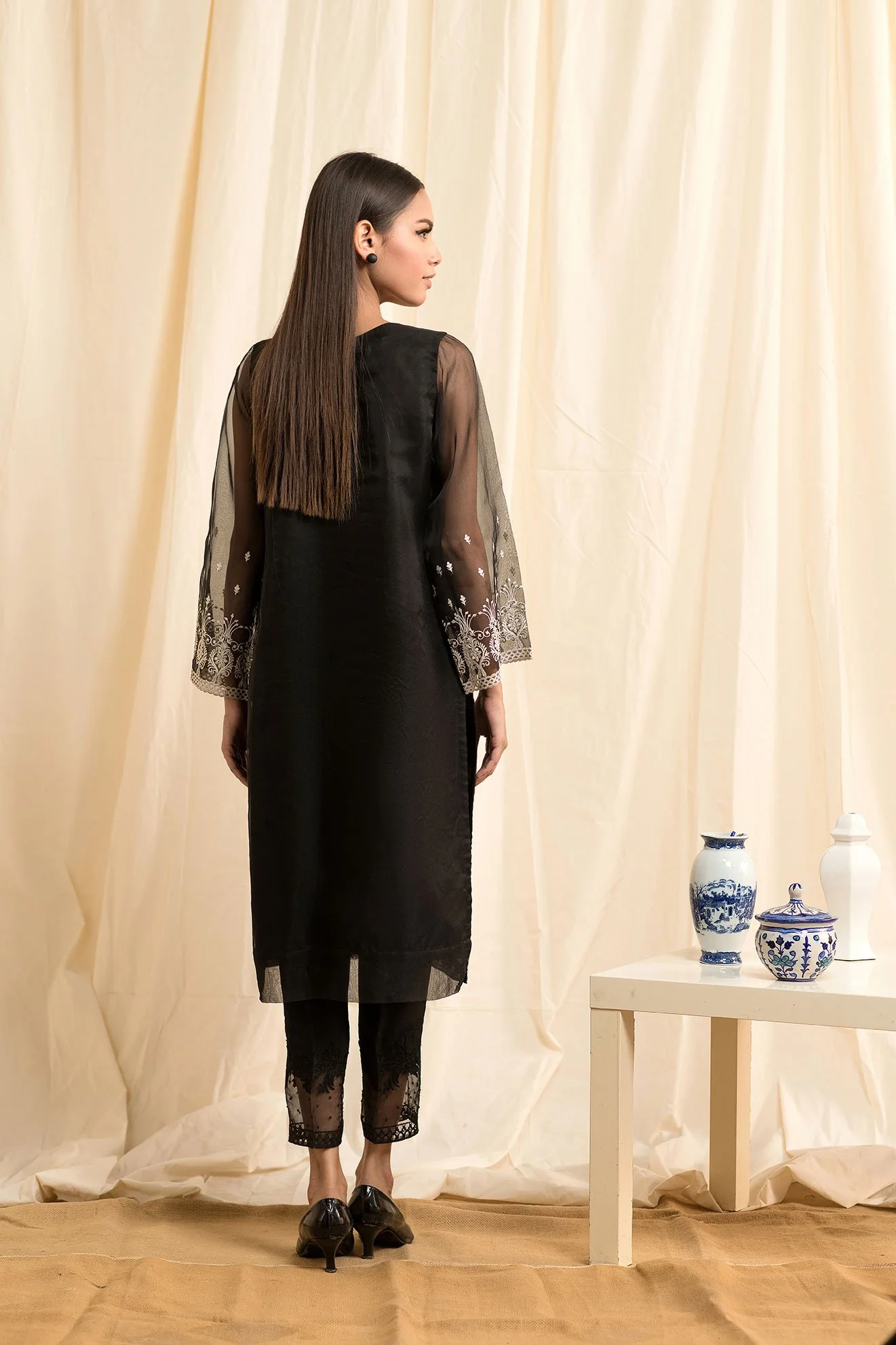 DA-1376 BLACK EMBROIDERED KURTA - Image 3