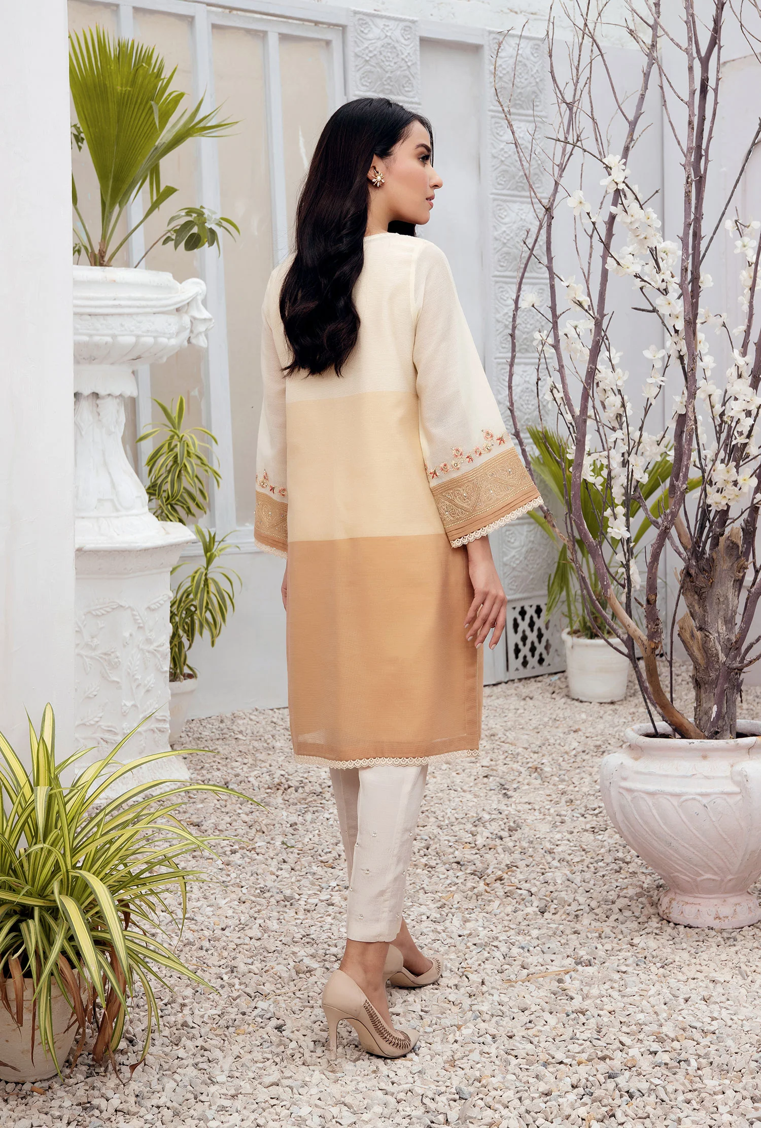 DA-1437 BEIGE EMBROIDERED KURTA - Image 4