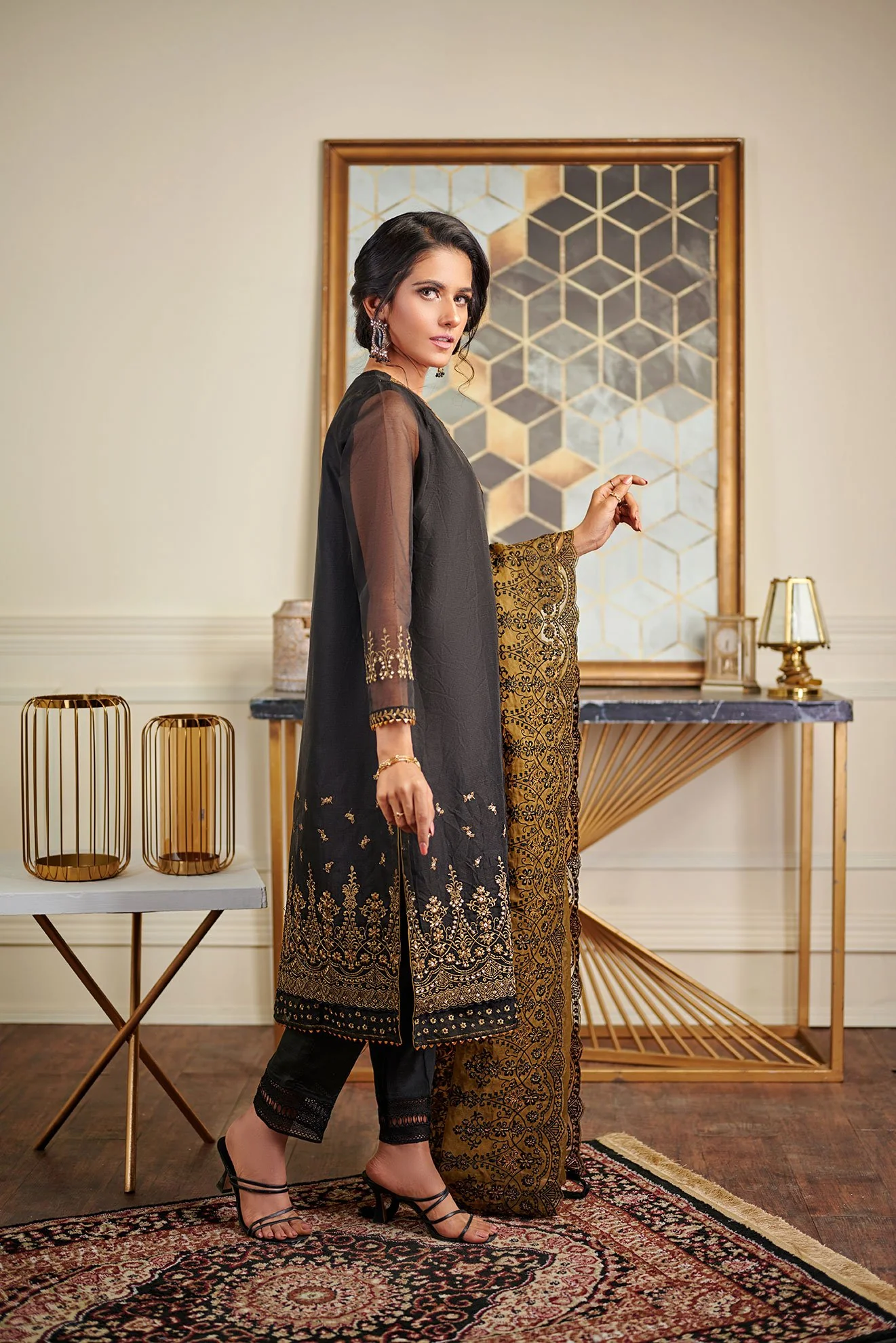 DA-1450 Black EMBROIDERED KURTA WITH DUPATTA - Image 4