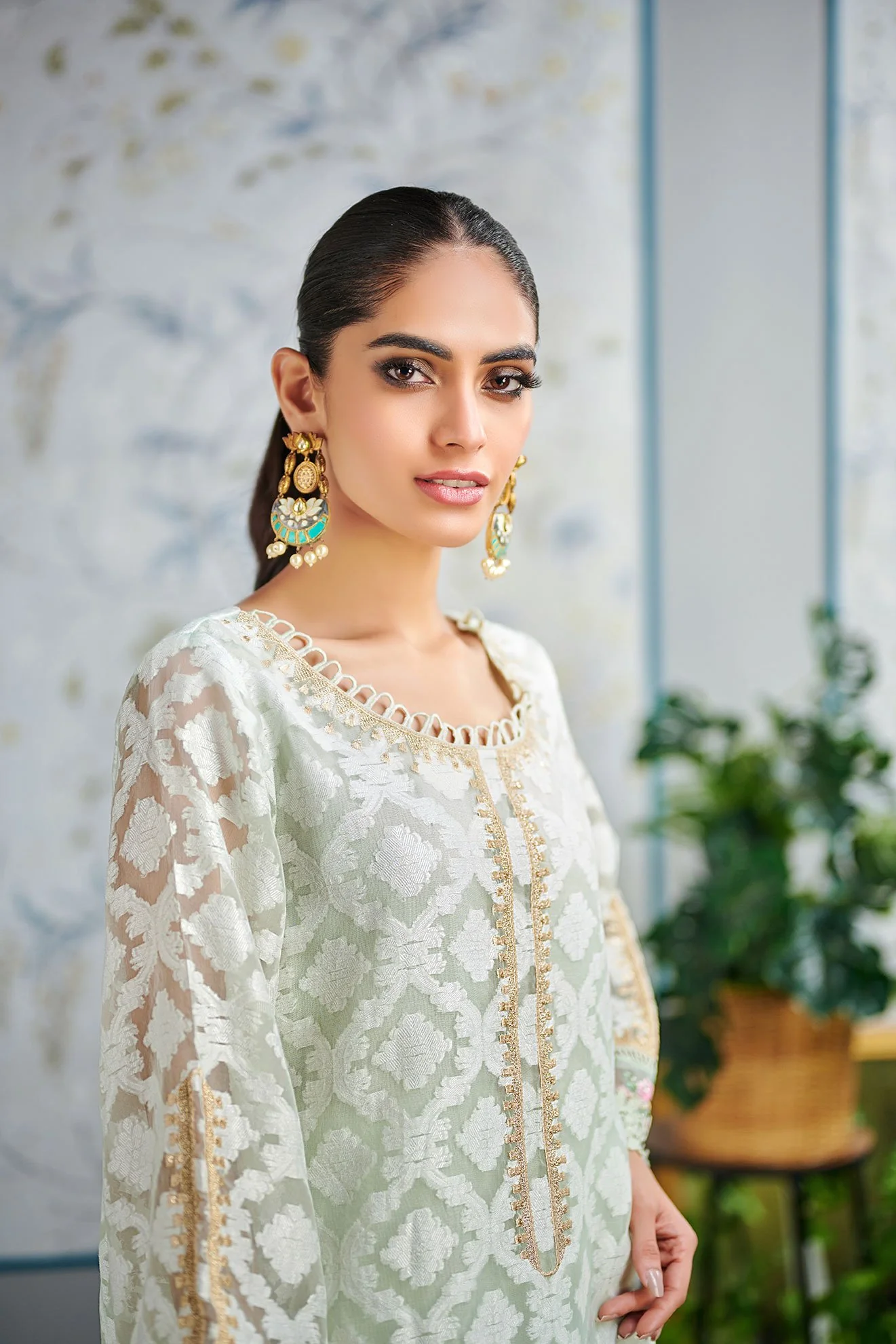 DA-1501 GREEN EMBROIDERED KURTA - Image 3