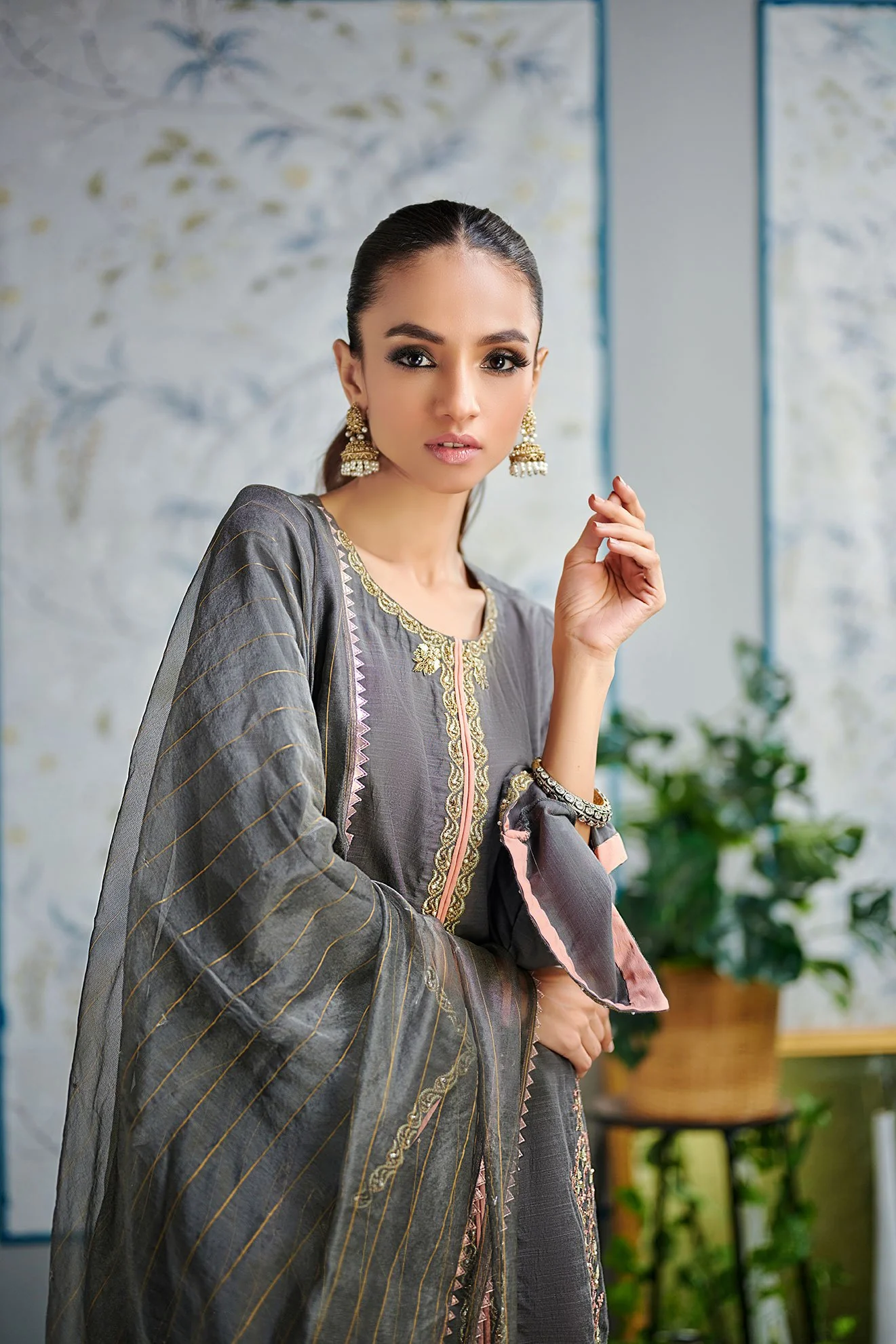 DA-2000 GREY EMBROIDERED KURTA WITH DUPATTA - Image 2