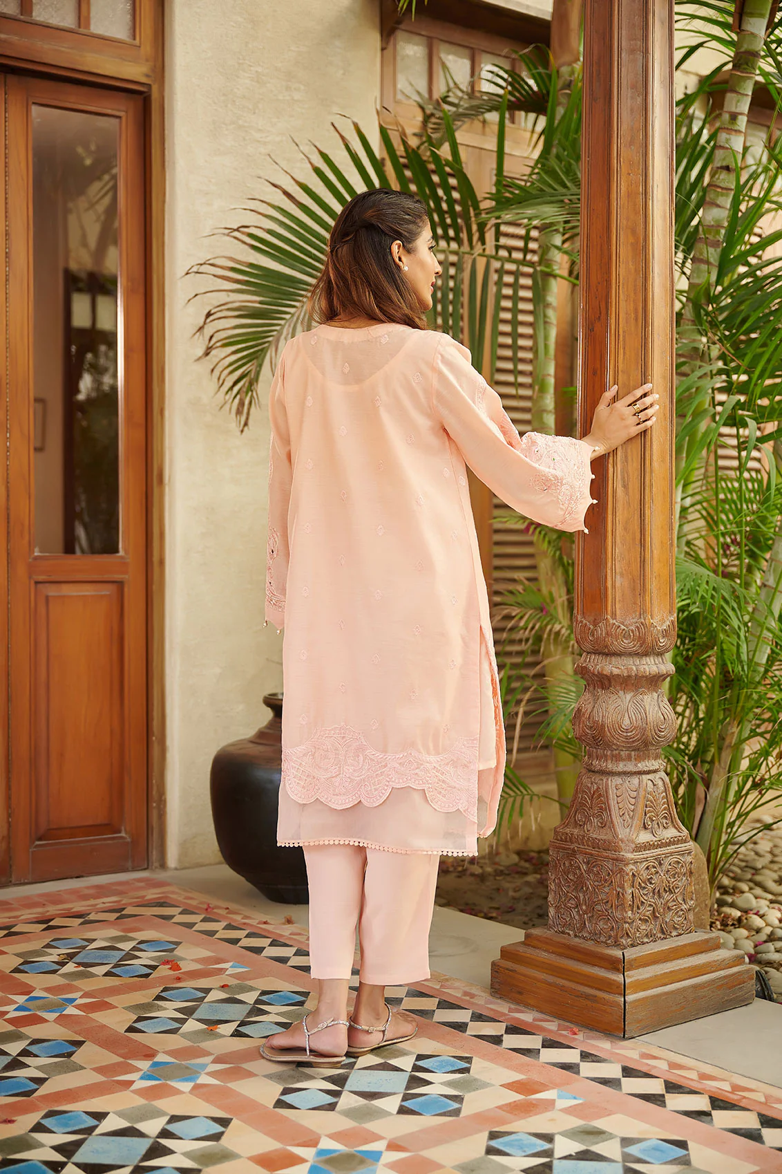DC-0415 PINK 2PCS EMBROIDERED KURTA WITH TROUSER - Image 3