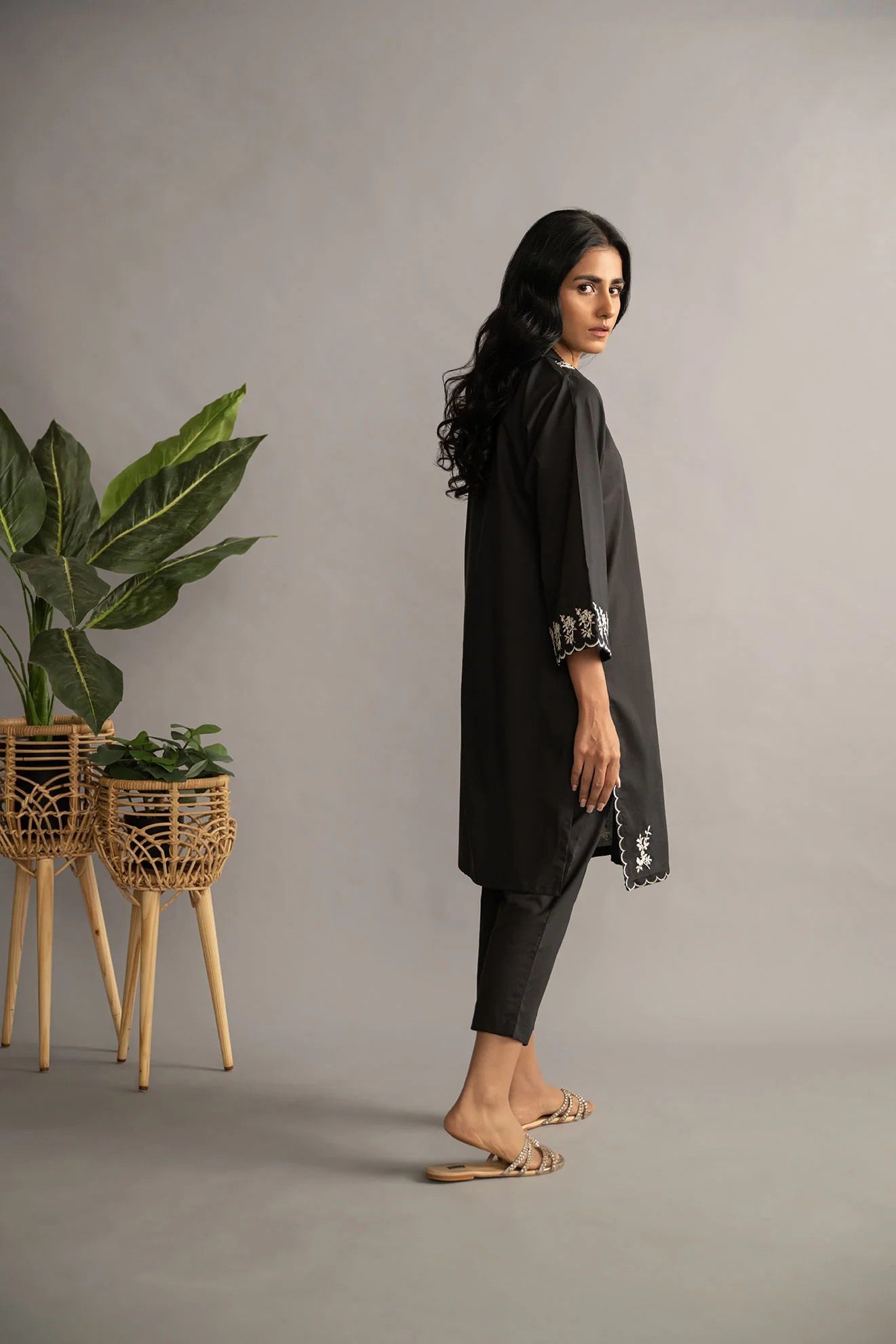 DC-0424 Black Embroidered Kurta - Image 3