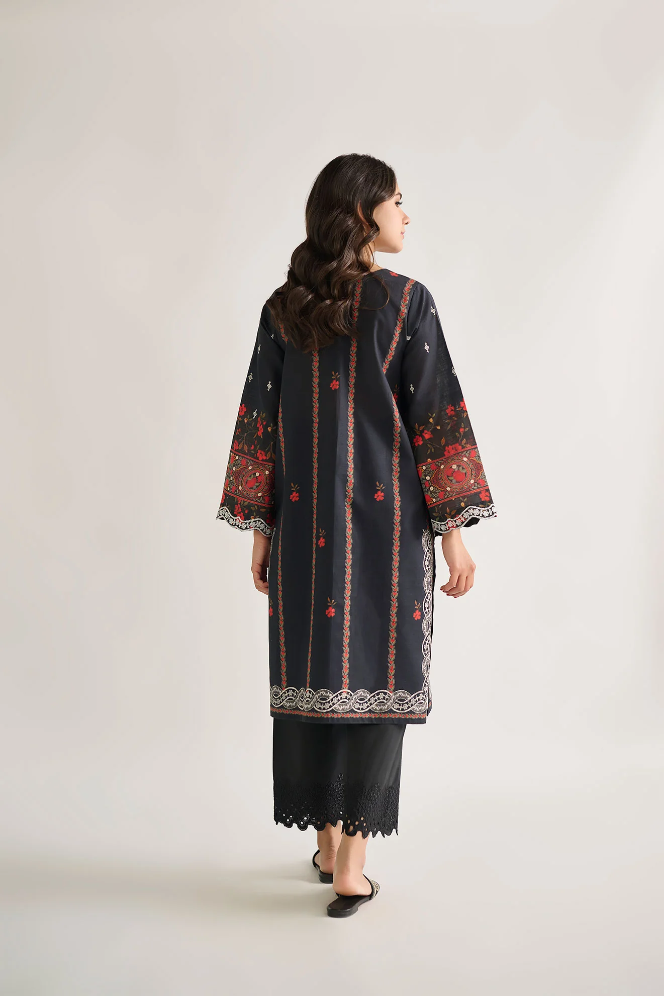 DC-0458 GREY EMBROIDERED KURTA - Image 3