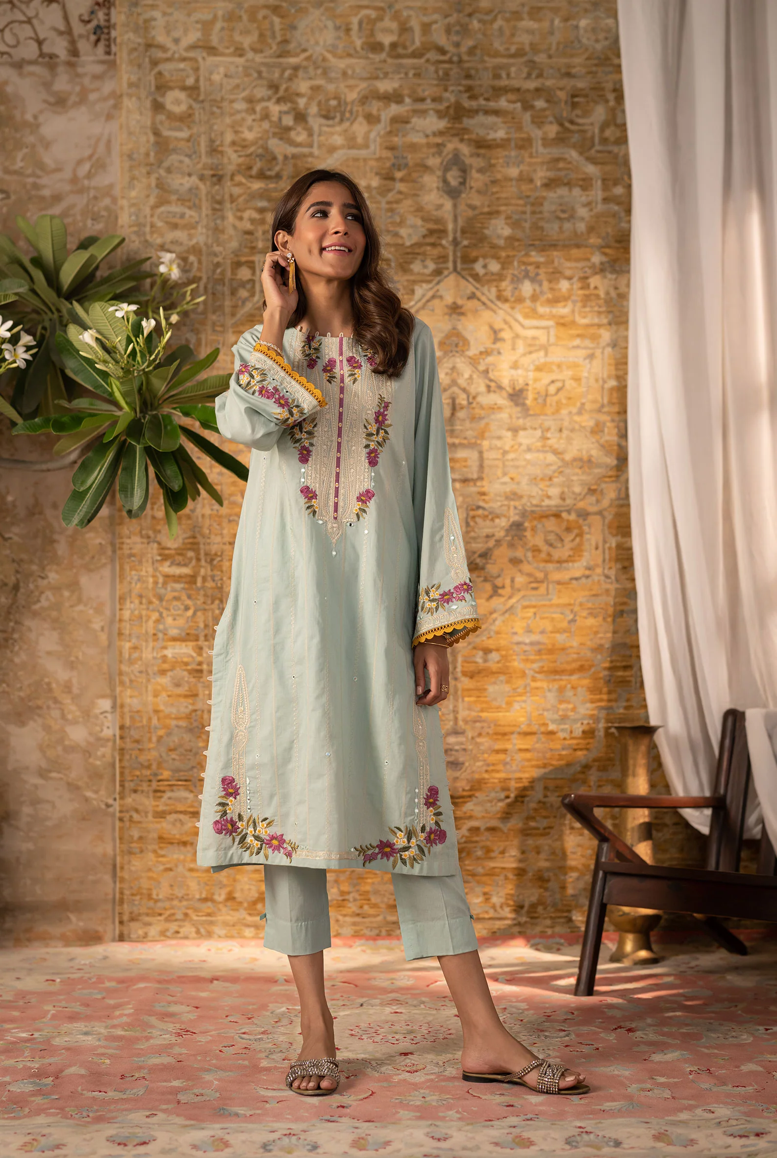 DC-2064 AQUA BLUE 2PCS EMBROIDERED KURTA WITH TROUSER - Image 3