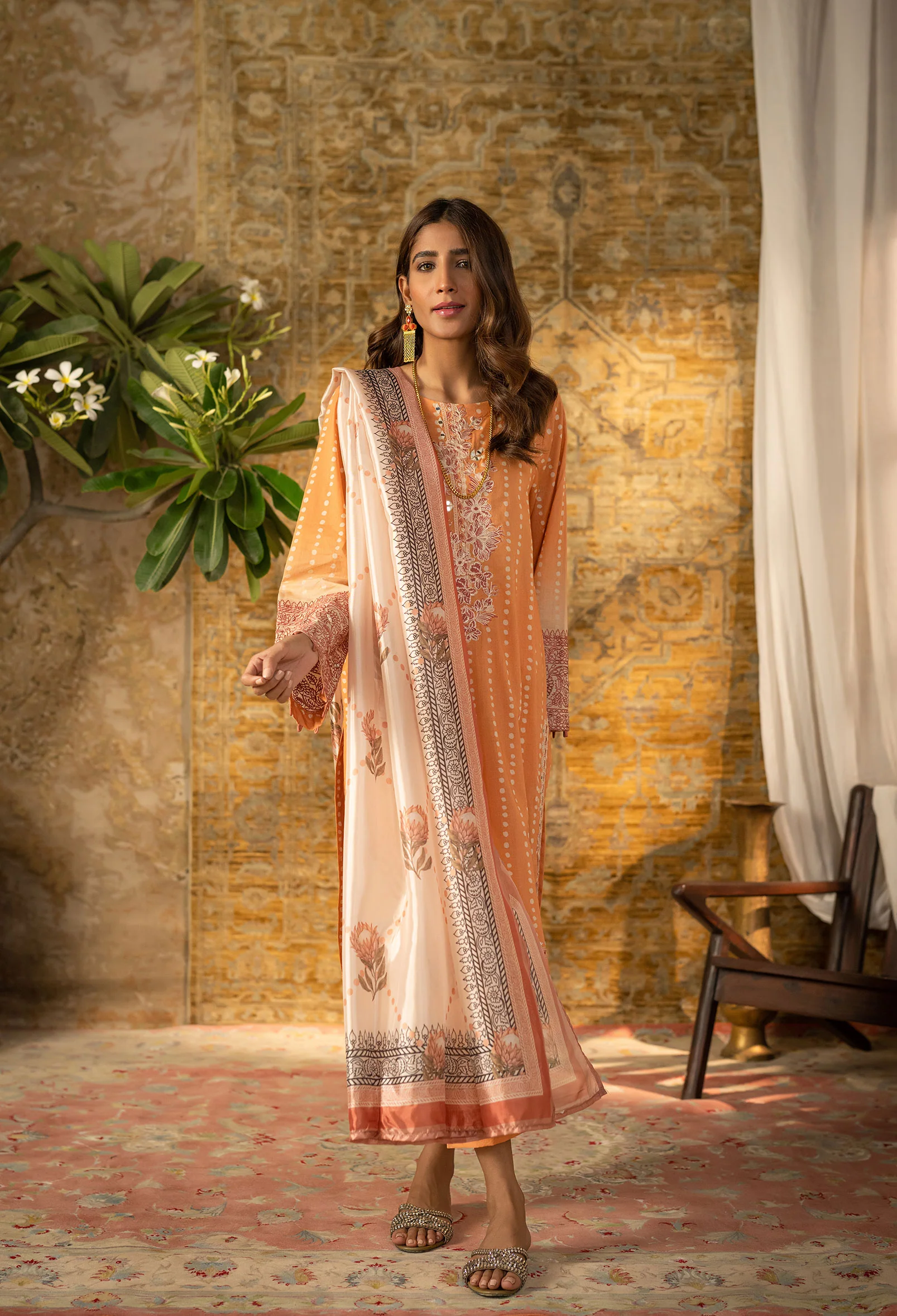 DC-2068 ORANGE 2PCS EMBROIDERED KURTA WITH DUPATTA - Image 5