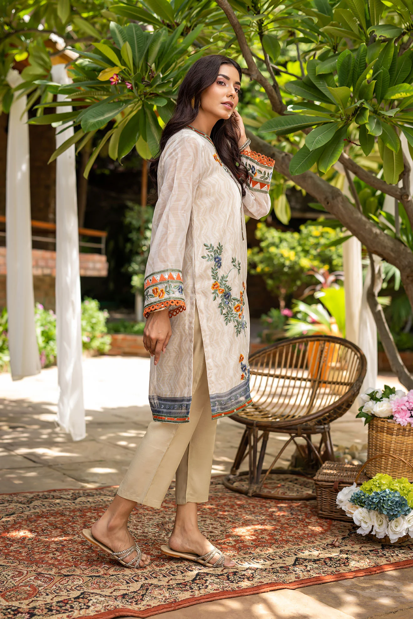 DC-2099 BEIGE 2PCS  EMBROIDERED KURTA WITH TROUSER - Image 3