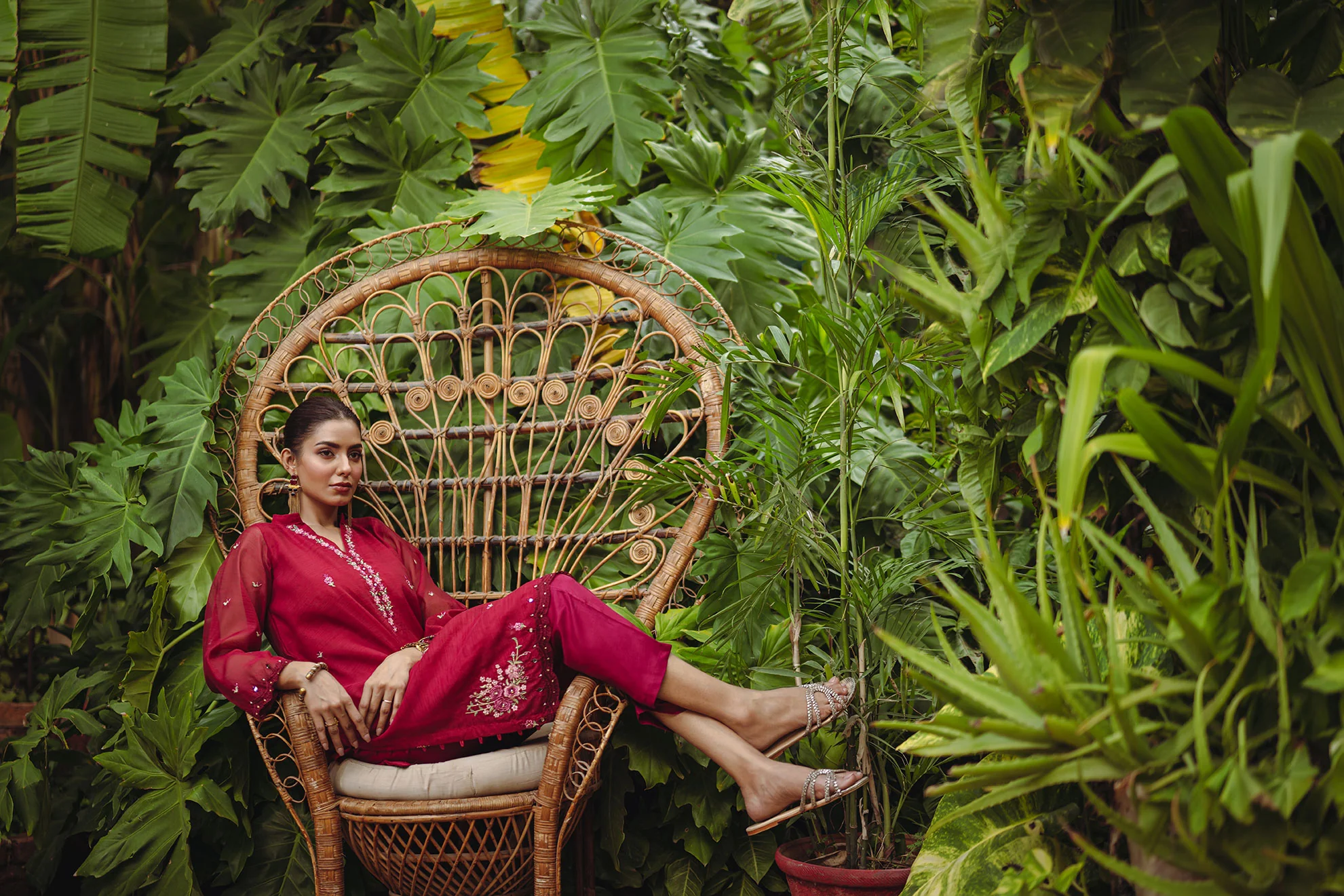 DC-2104 PINK 2PCS  EMBROIDERED KURTA WITH TROUSER - Image 4