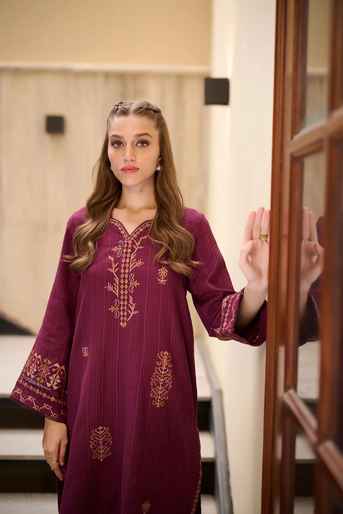 DC-2292 PURPLE 2PCS EMBROIDERED KURTA WITH TROUSER - Image 4