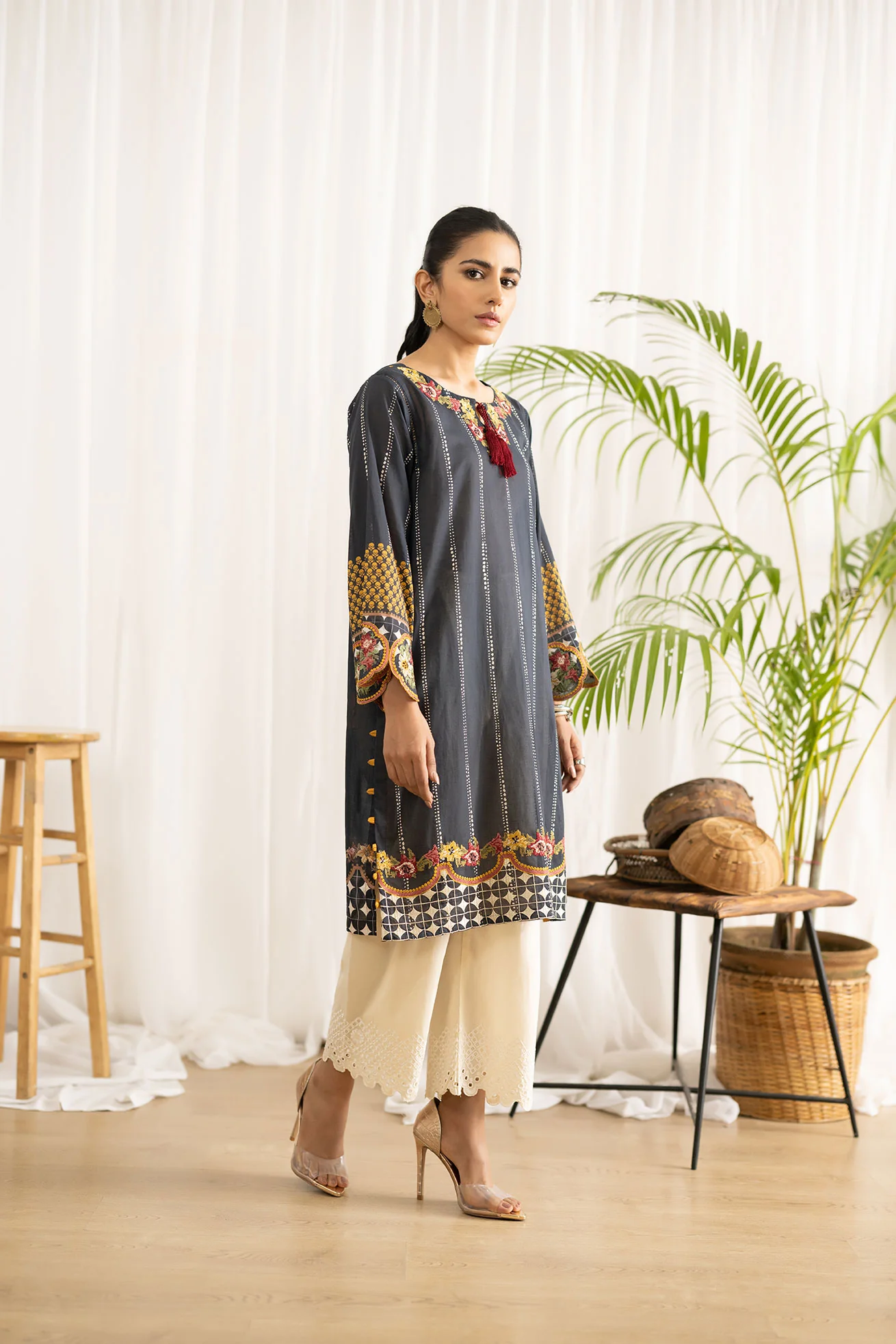 DC-0416 GREY EMBROIDERED KURTA - Image 3