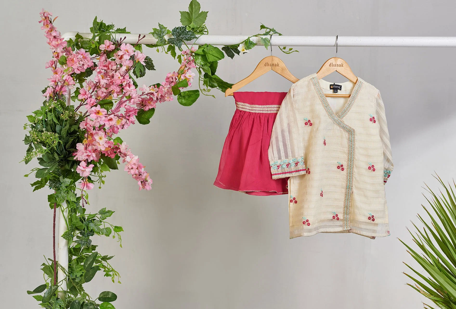 DK-0085 Off-White 2PCs - Image 3