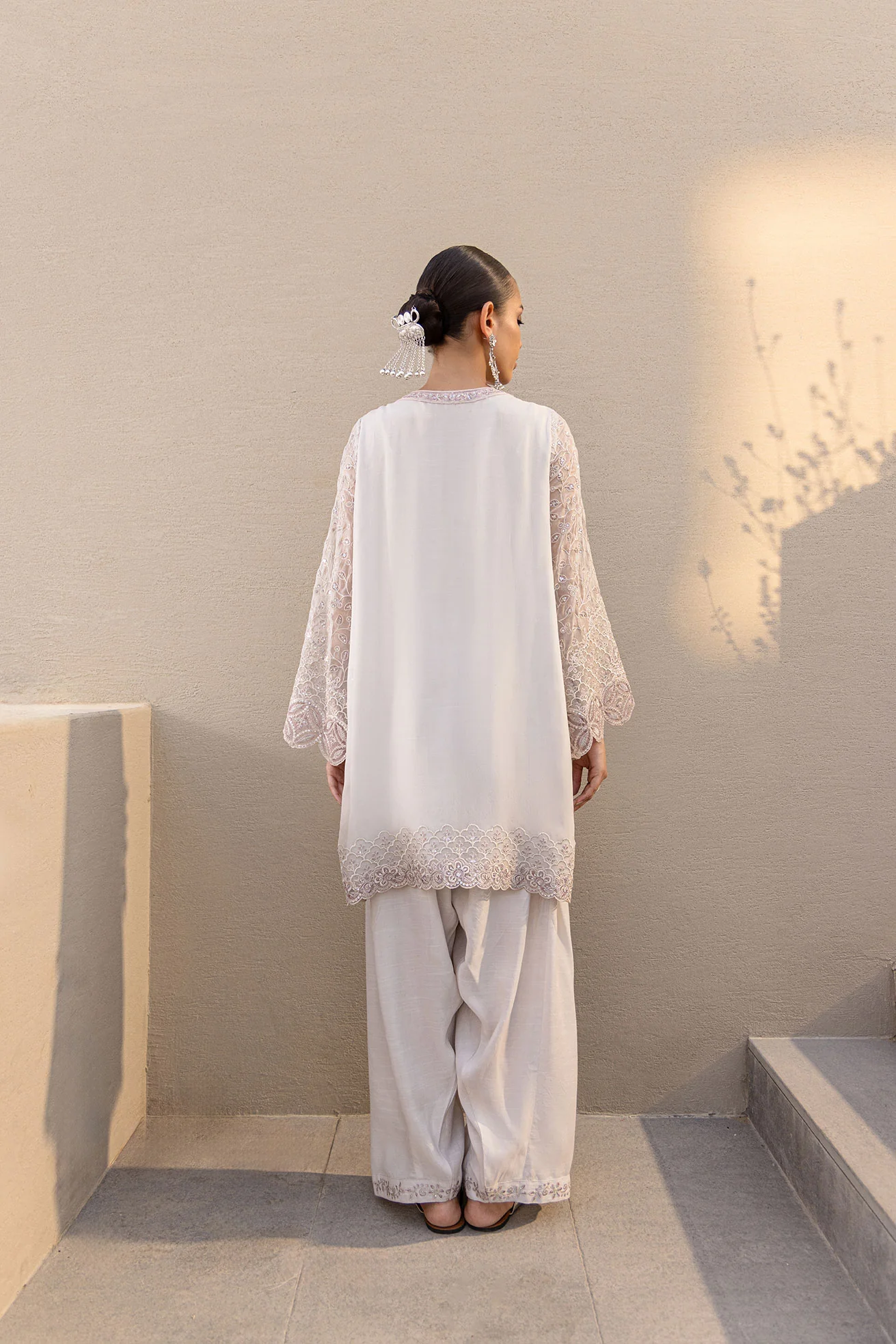 Leisha: FW24DA-2655 LIGHT PURPLE 2PCS EMBROIDERED KURTA WITH SHALWAR - Image 5