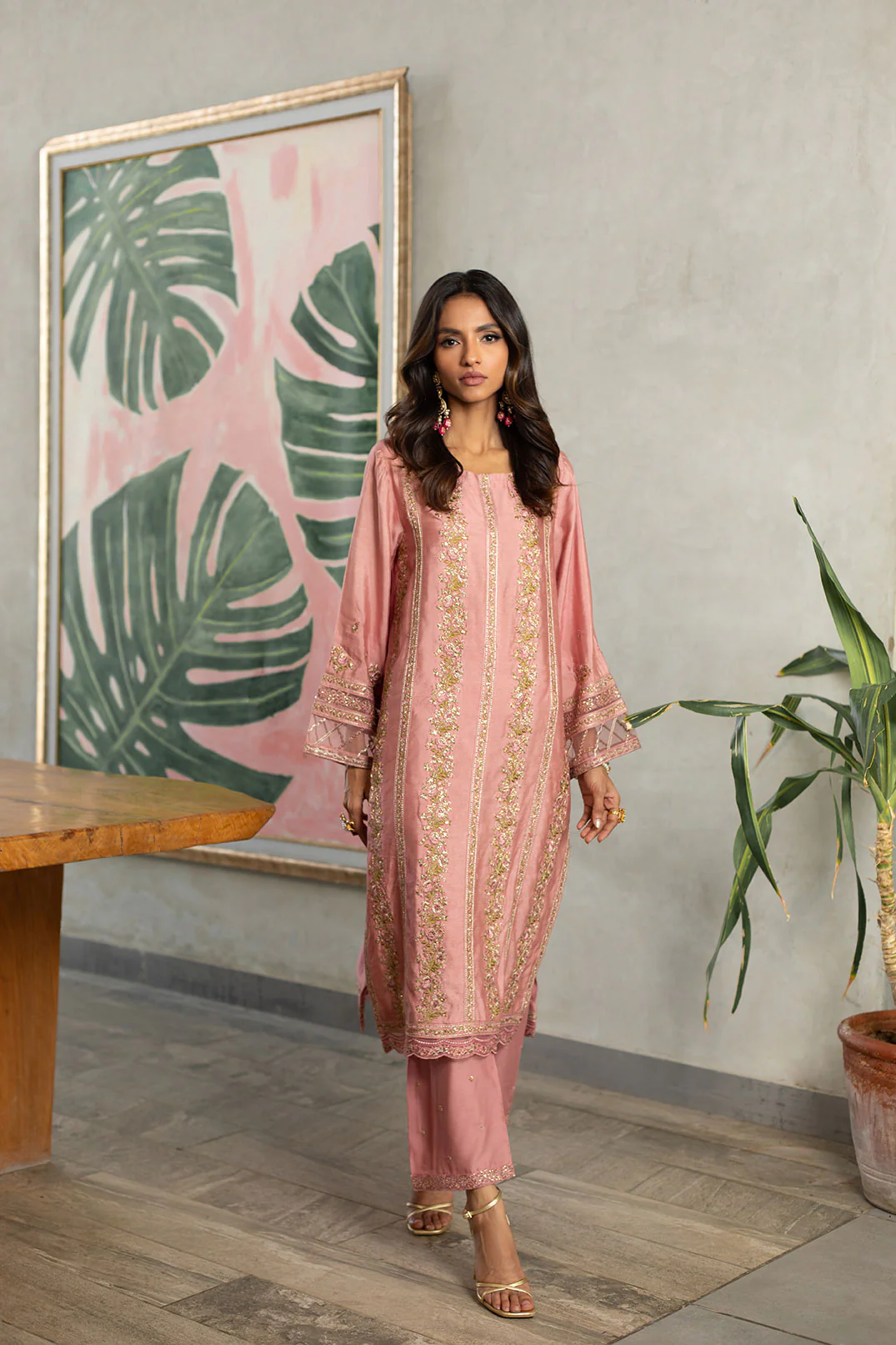 SS24DA-2288 LIGHT PINK EMBROIDERED KURTA WITH TROUSER