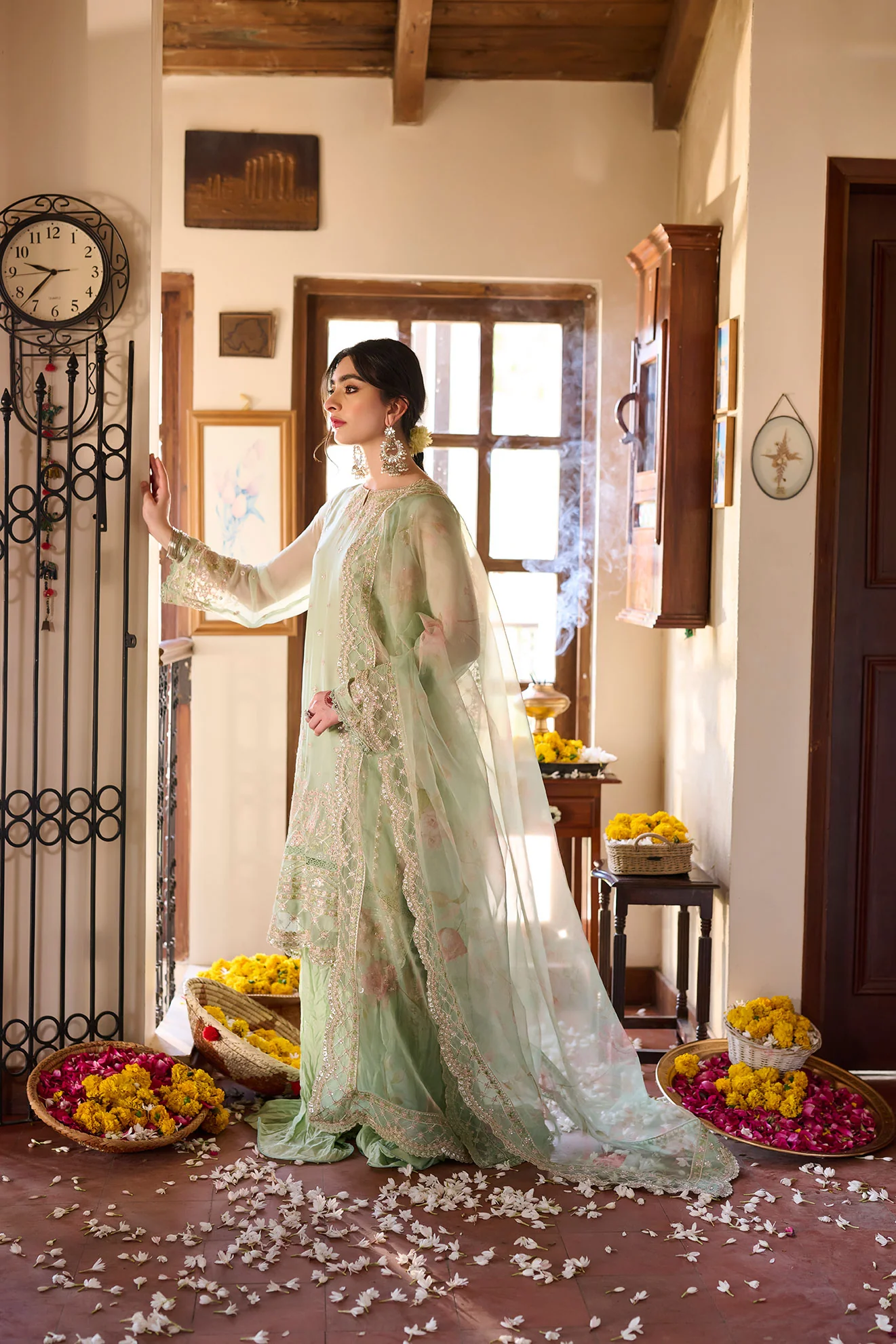 SS24DA-2362 LIGHT GREEN 2PCS EMBROIDERED KURTA WITH TROUSER - Image 5