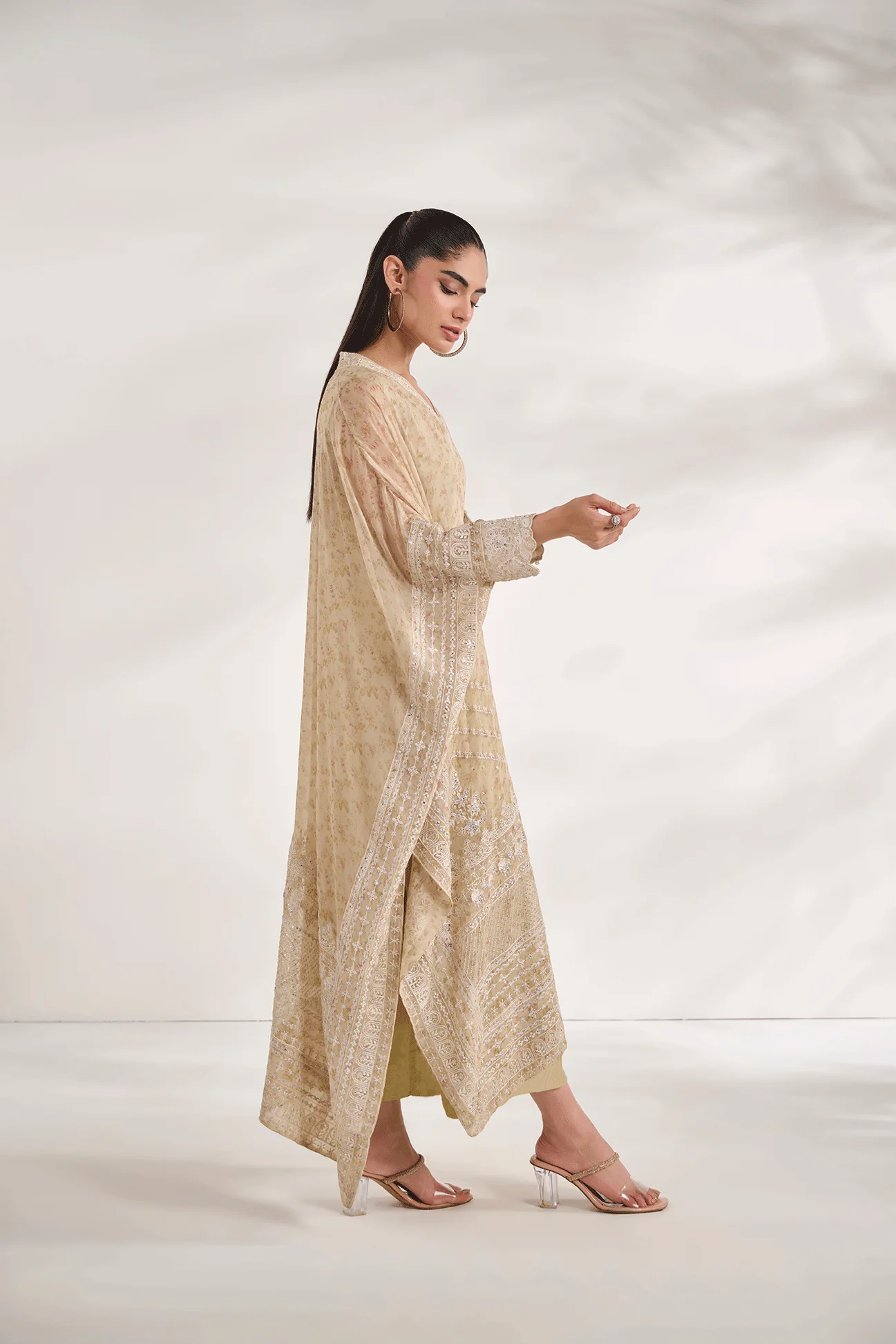 SS24DA-2471 BEIGE 2PCS EMBROIDERED KURTA WITH TROUSER - Image 4
