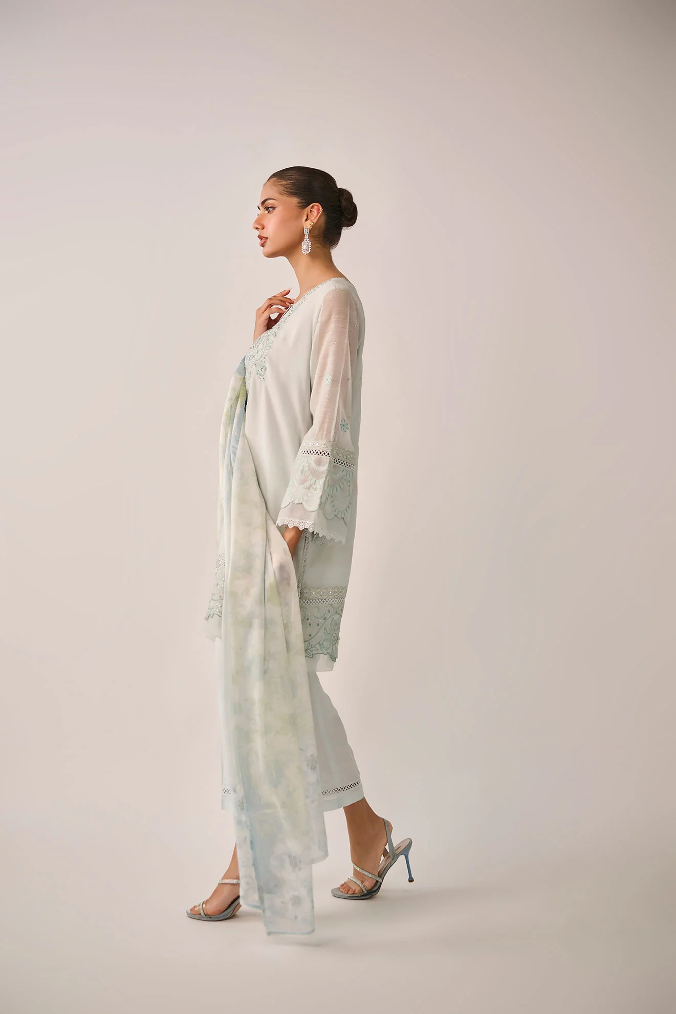 SS24DA-2481 SKY BLUE 2PCS EMBROIDERED KURTA WITH TROUSER - Image 3