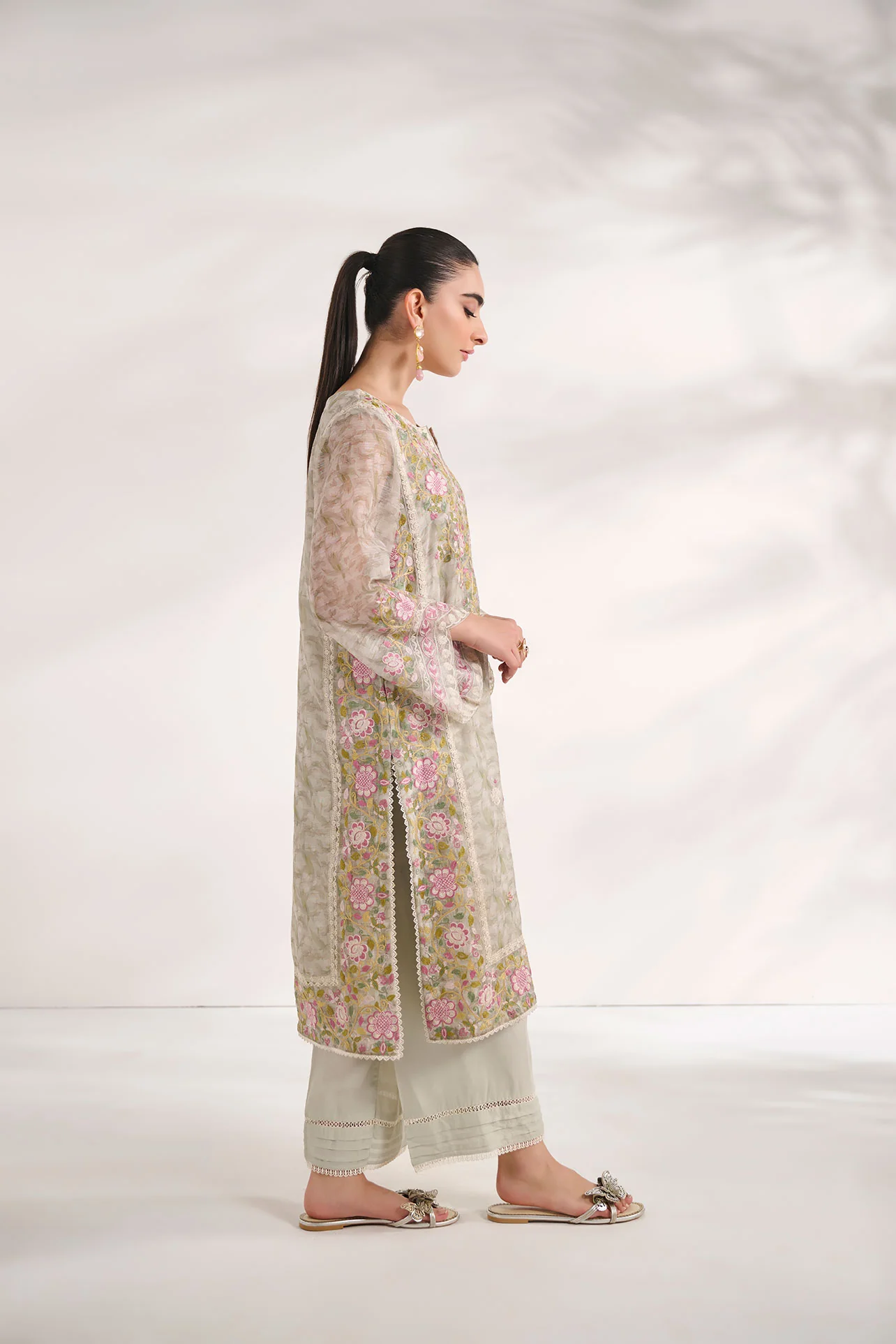 SS24DA-2588 GREEN 2PCS EMBROIDERED KURTA WITH TROUSER - Image 3