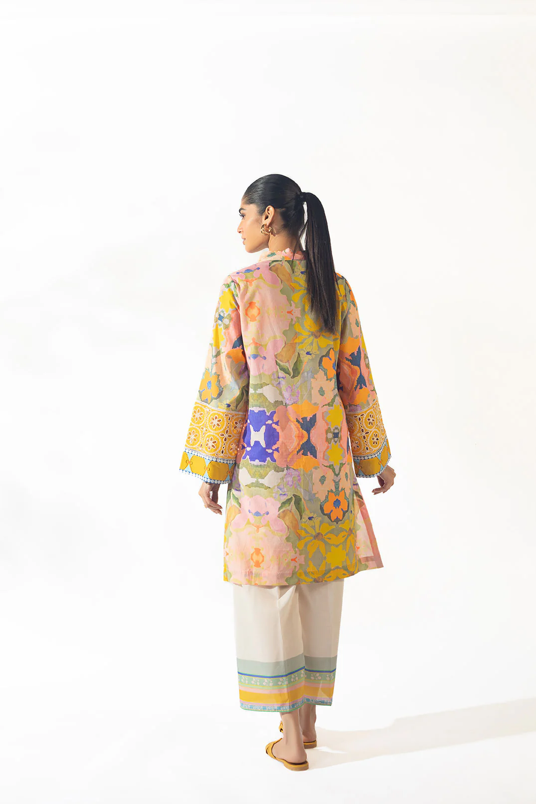 SS24DC-2344 MULTI LAWN 2PCS PRINTED KURTA WITH TROUSER - Image 4