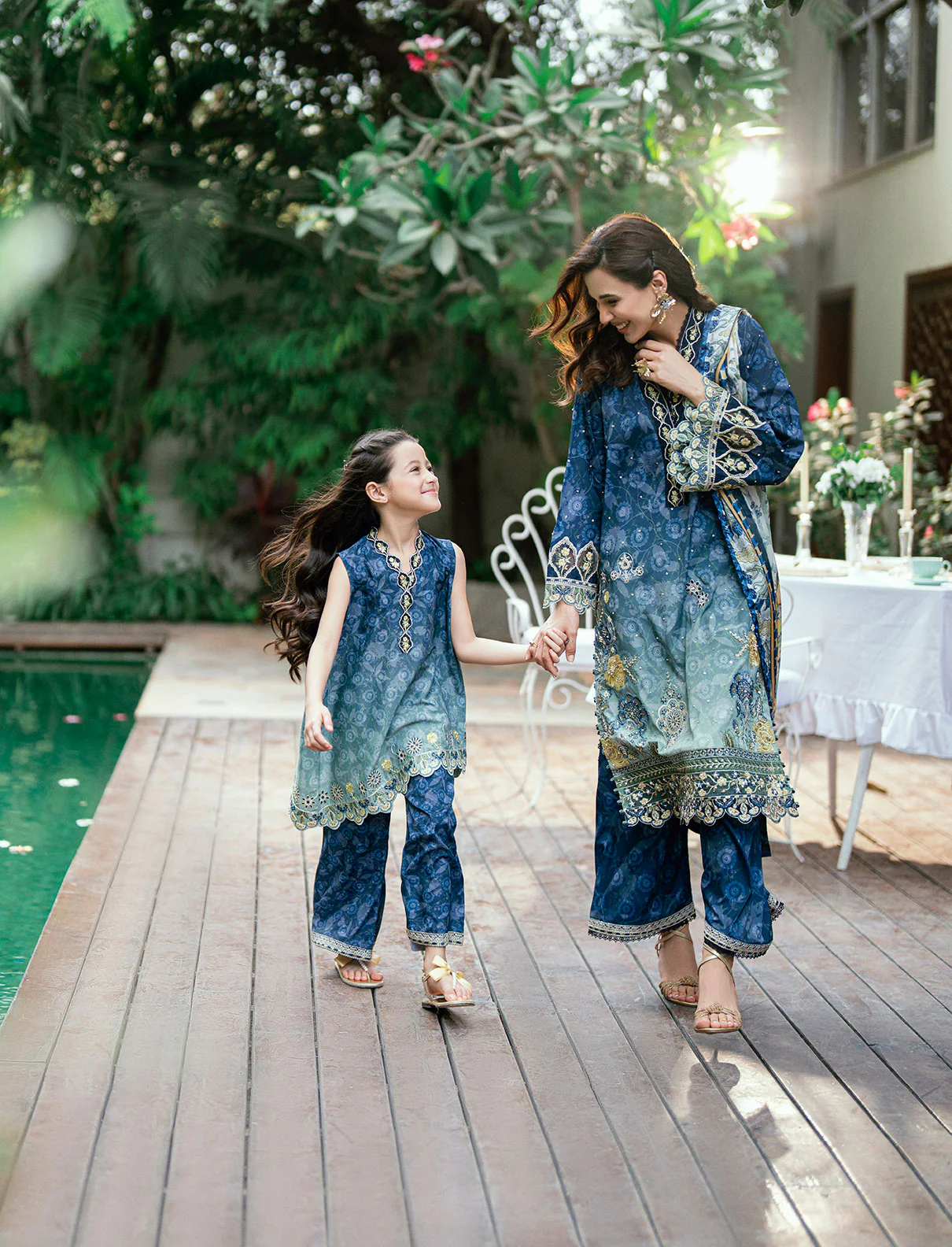 SS25DA-2754 NAVY BLUE 2PCS EMBROIDERED KURTA WITH TROUSER - Image 3