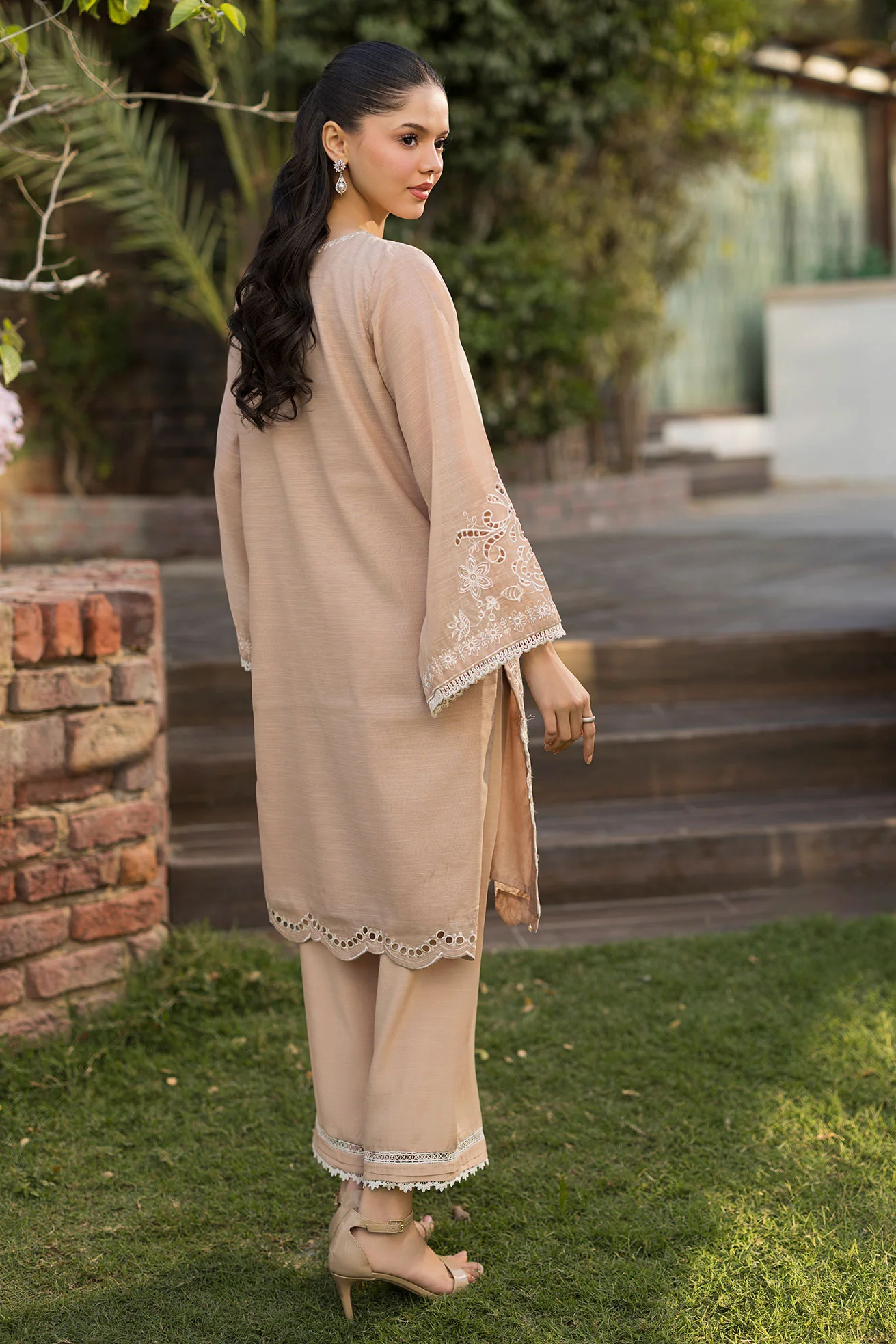 SS25DA-2763 BEIGE 2PCS EMBROIDERED KURTA WITH TROUSER - Image 3