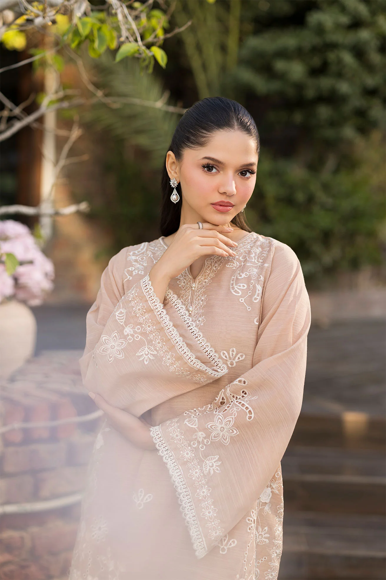 SS25DA-2763 BEIGE 2PCS EMBROIDERED KURTA WITH TROUSER - Image 5