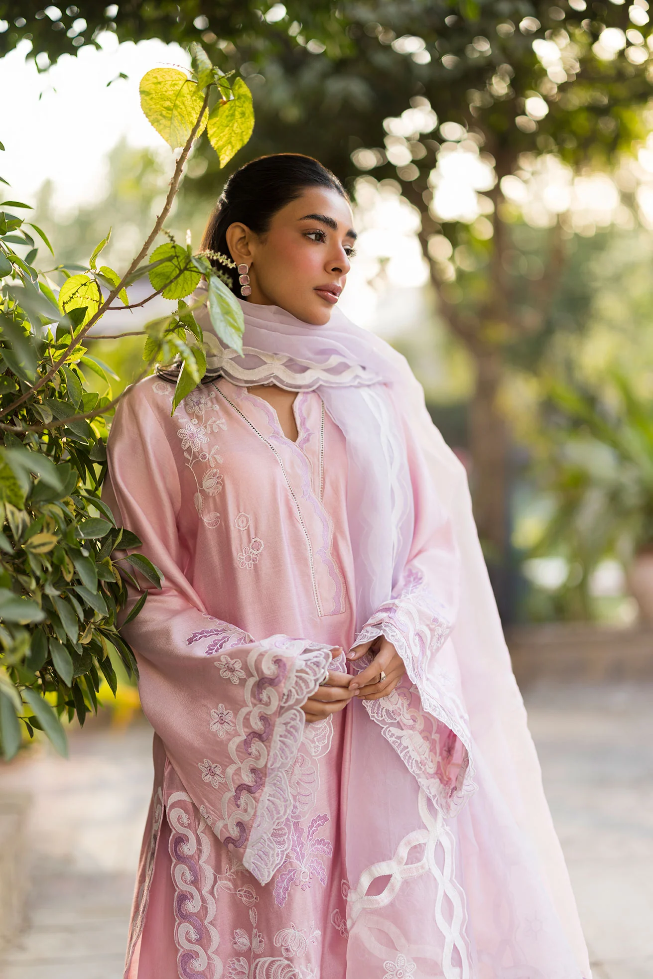 SS25DA-2765 PINK 2PCS EMBROIDERED KURTA WITH TROUSER - Image 5