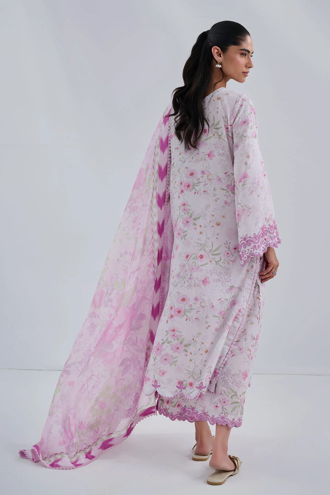 SS25DC-2557 PINK COTTON JACQUARD 2PCS EMBROIDERED KURTA WITH TROUSER - Image 3