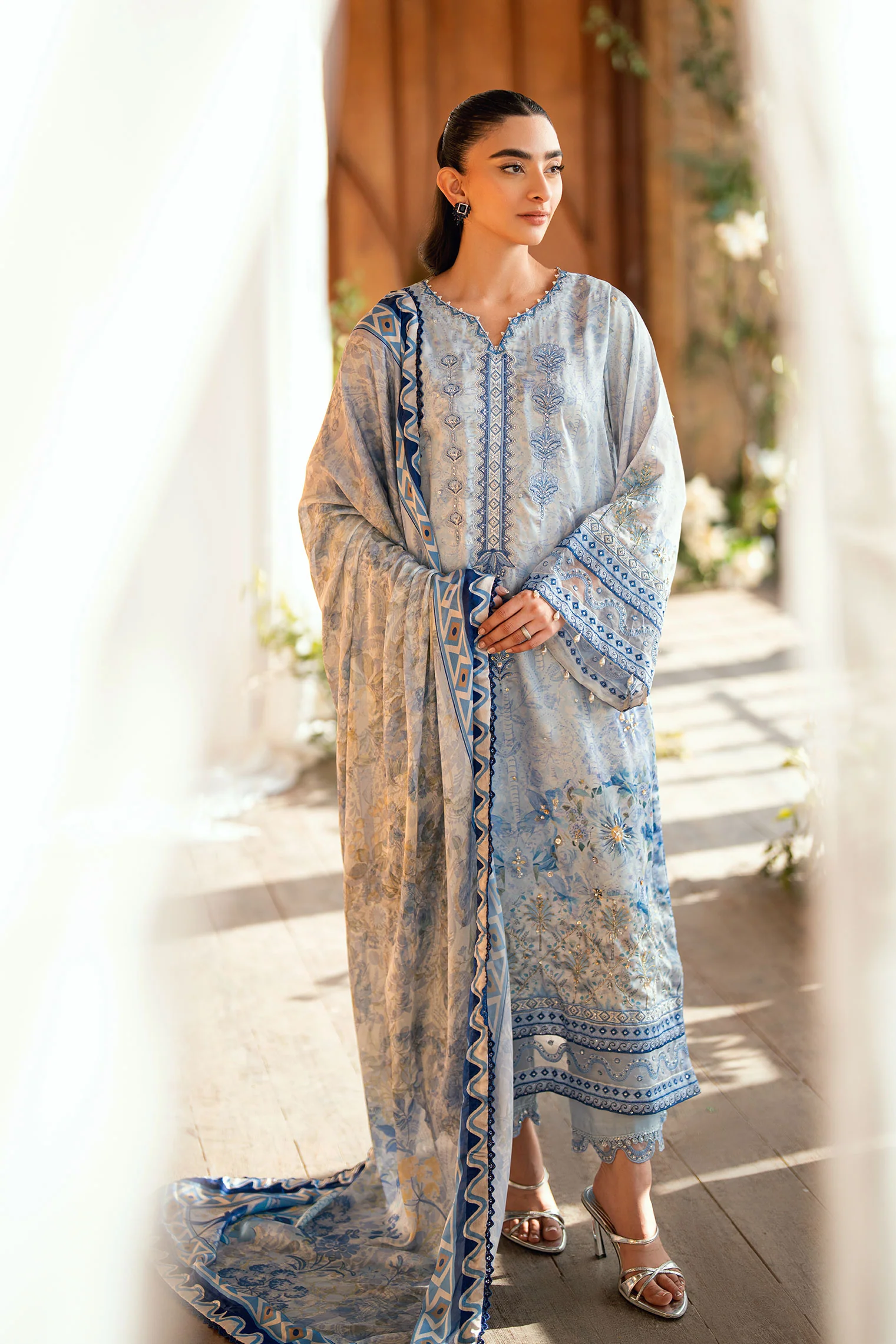 SS26DA-2891 SKY BLUE 2PCS HAND EMBELLISHED KURTA WITH TROUSER - Image 10