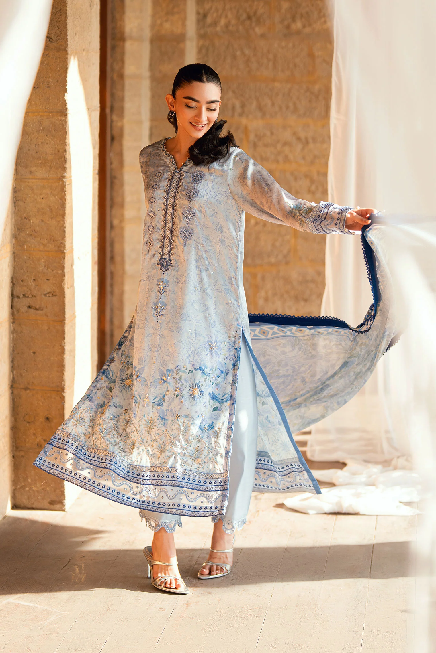 SS26DA-2891 SKY BLUE 2PCS HAND EMBELLISHED KURTA WITH TROUSER - Image 3
