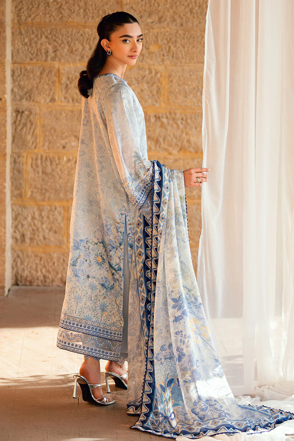 SS26DA-2891 SKY BLUE 2PCS HAND EMBELLISHED KURTA WITH TROUSER - Image 5
