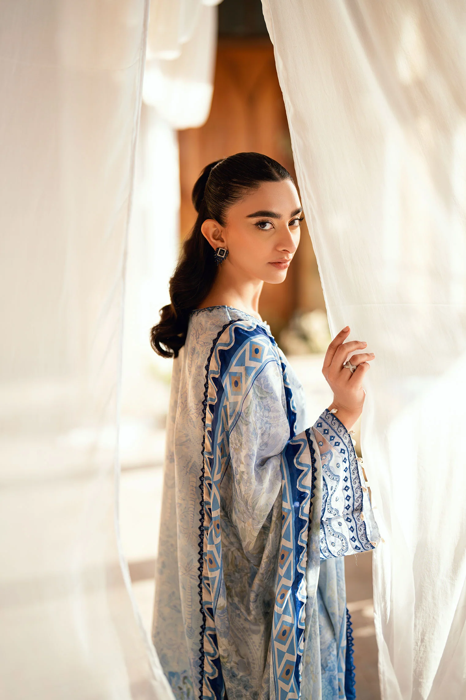 SS26DA-2891 SKY BLUE 2PCS HAND EMBELLISHED KURTA WITH TROUSER - Image 6