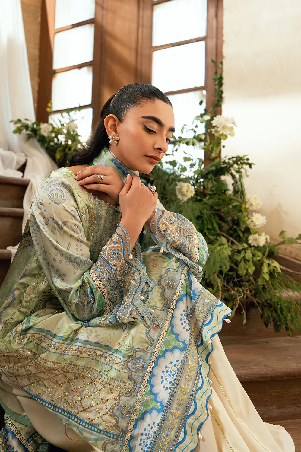 SS26DA-2894 L-GREEN 2PCS HAND EMBELLISHED KURTA WITH TROUSER - Image 8