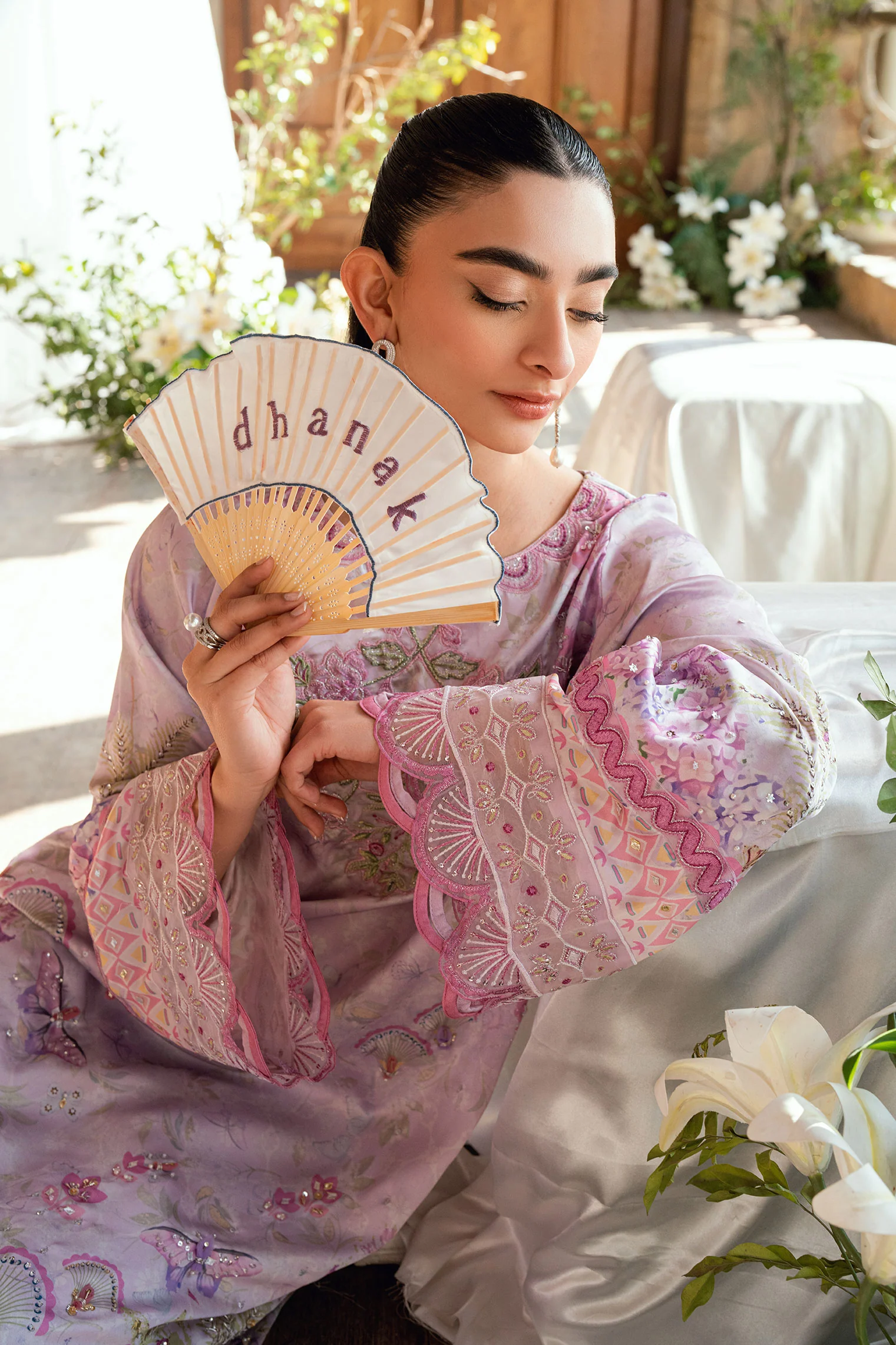 SS26DA-2896 LILAC 2PCS HAND EMBELLISHED KURTA WITH TROUSER - Image 11
