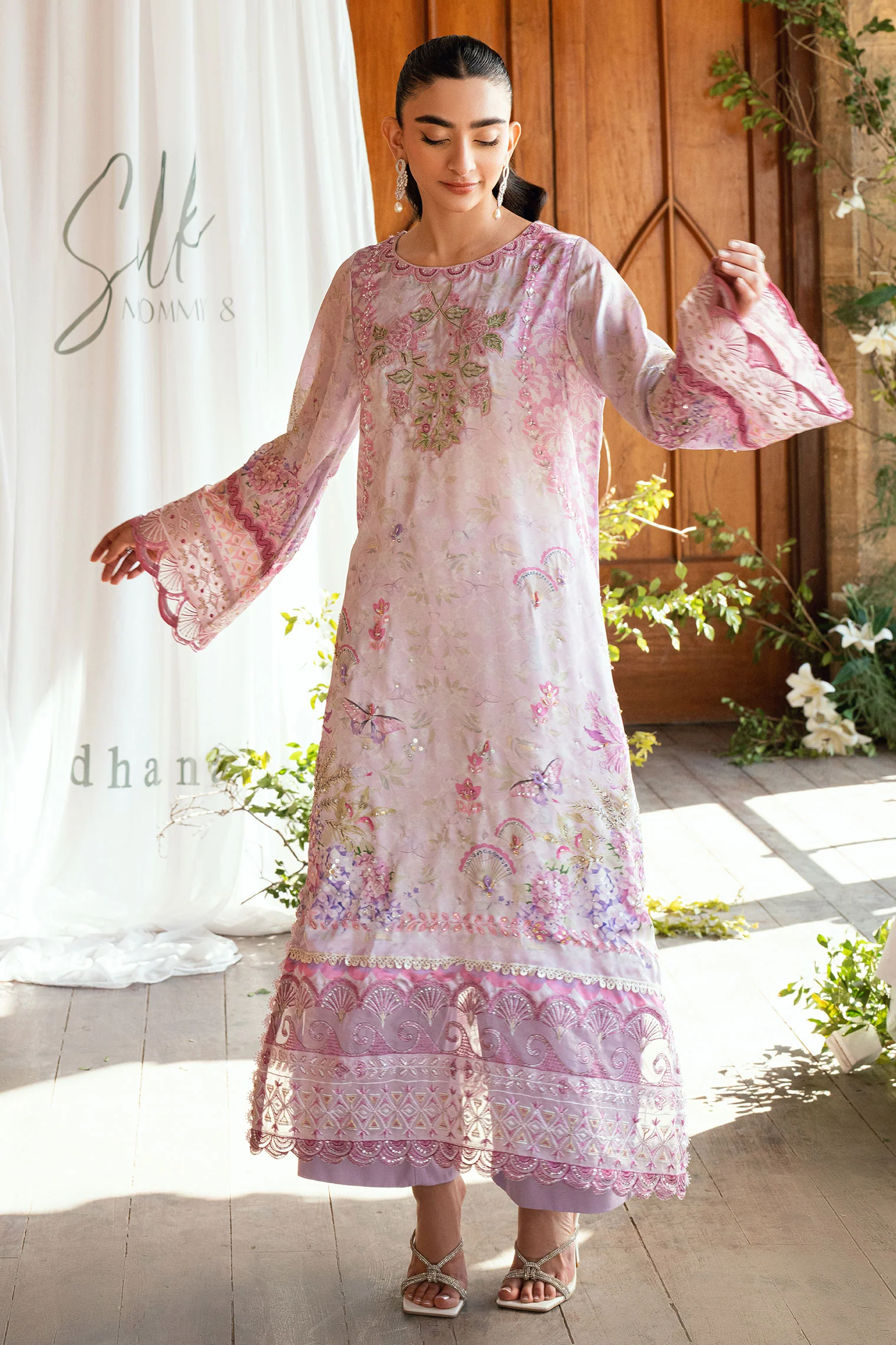 SS26DA-2896 LILAC 2PCS HAND EMBELLISHED KURTA WITH TROUSER - Image 3