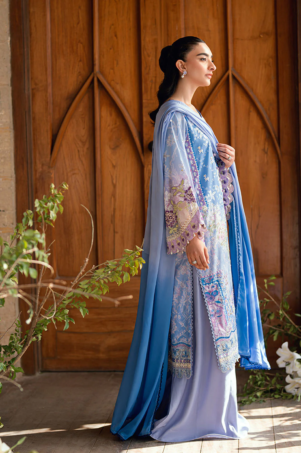 SS26DA-2897 PURPLE 2PCS HAND EMBELLISHED KURTA WITH TROUSER - Image 3