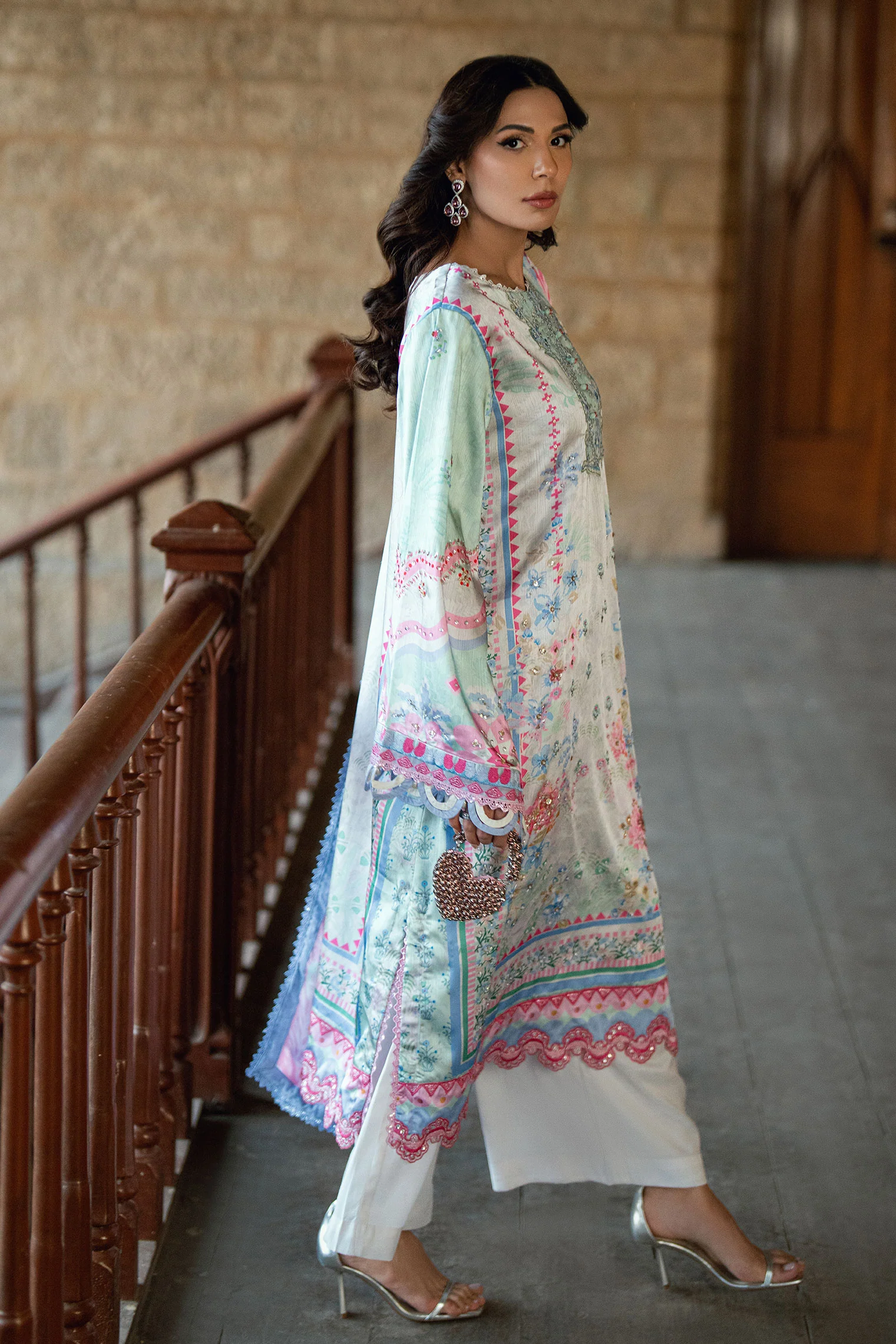 SS26DA-2899 L-GREEN 2PCS HAND EMBELLISHED KURTA WITH TROUSER - Image 7