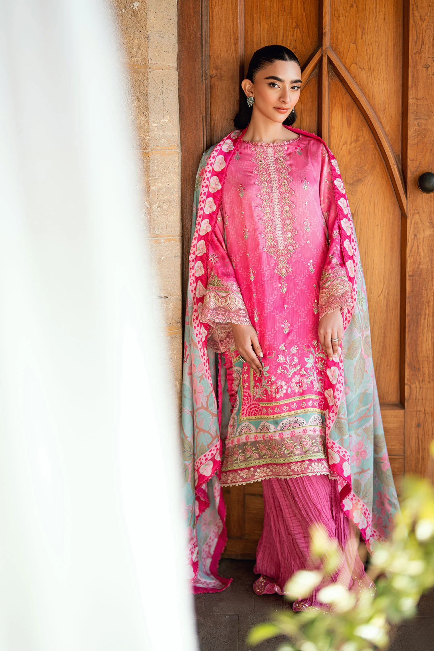 SS26DA-2900 PINK 2PCS HAND EMBELLISHED KURTA WITH TROUSER - Image 7