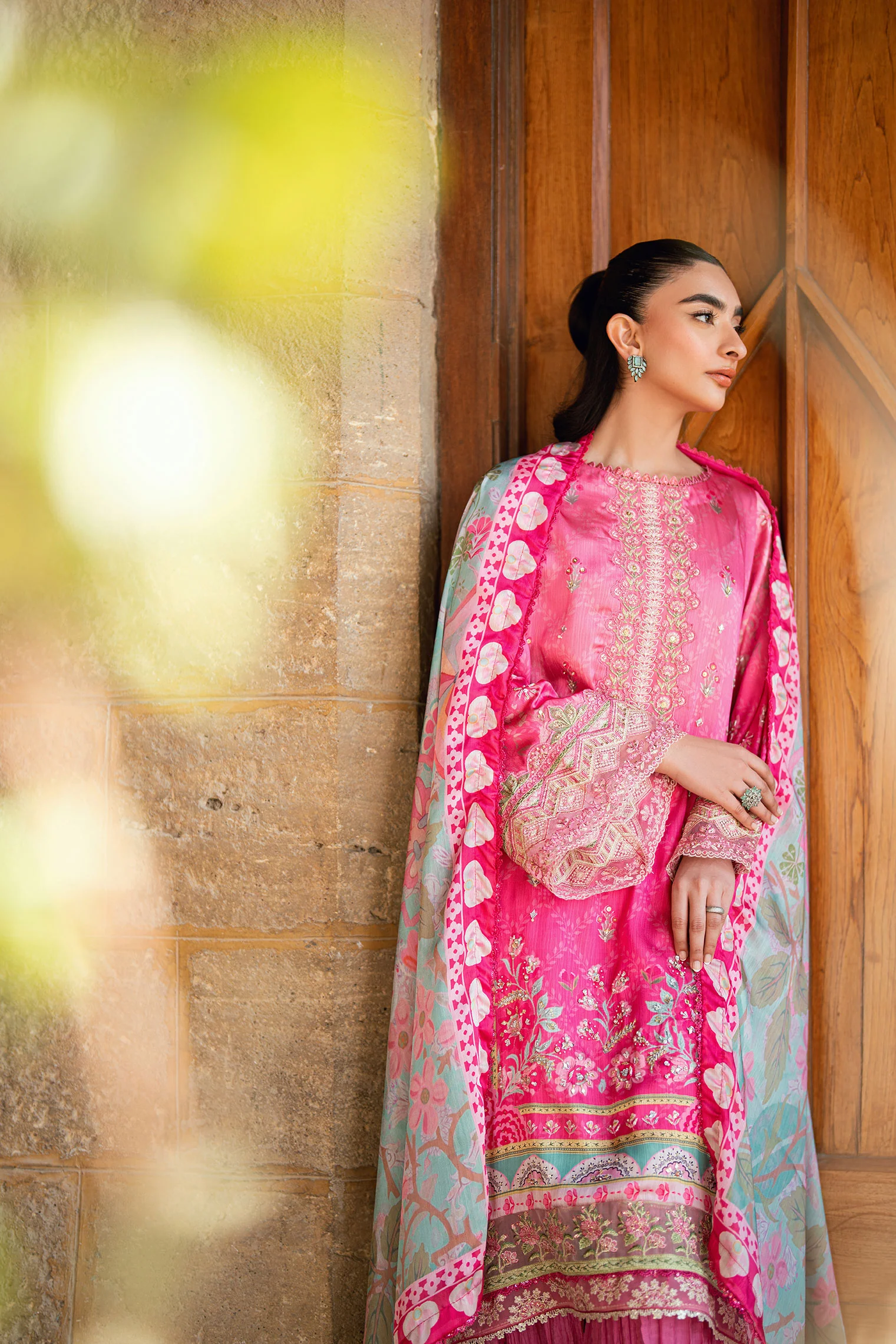SS26DA-2900 PINK 2PCS HAND EMBELLISHED KURTA WITH TROUSER - Image 8