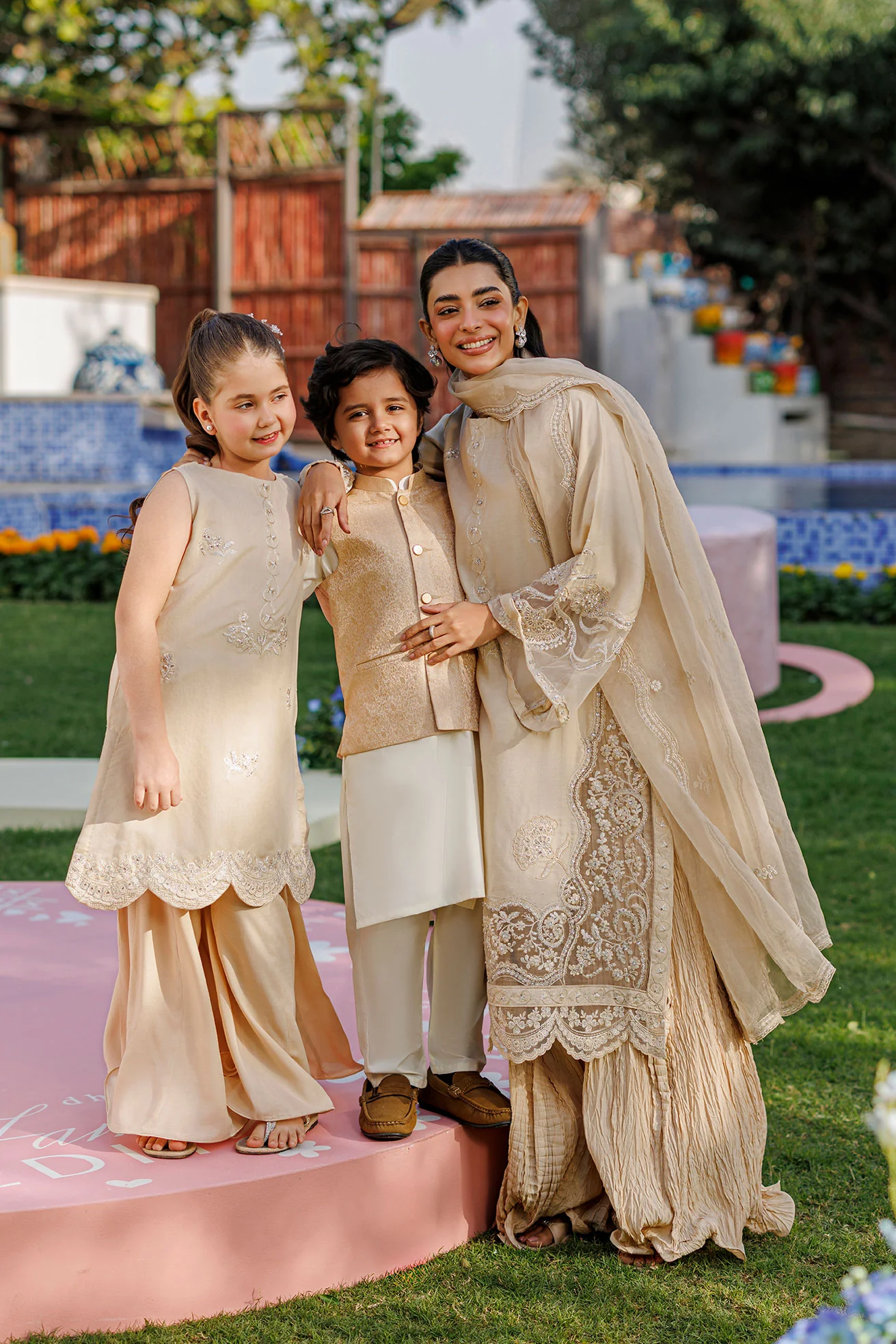 SS26DA-2901 BEIGE 2PCS  EMBROIDERED KURTA WITH TROUSER - Image 9